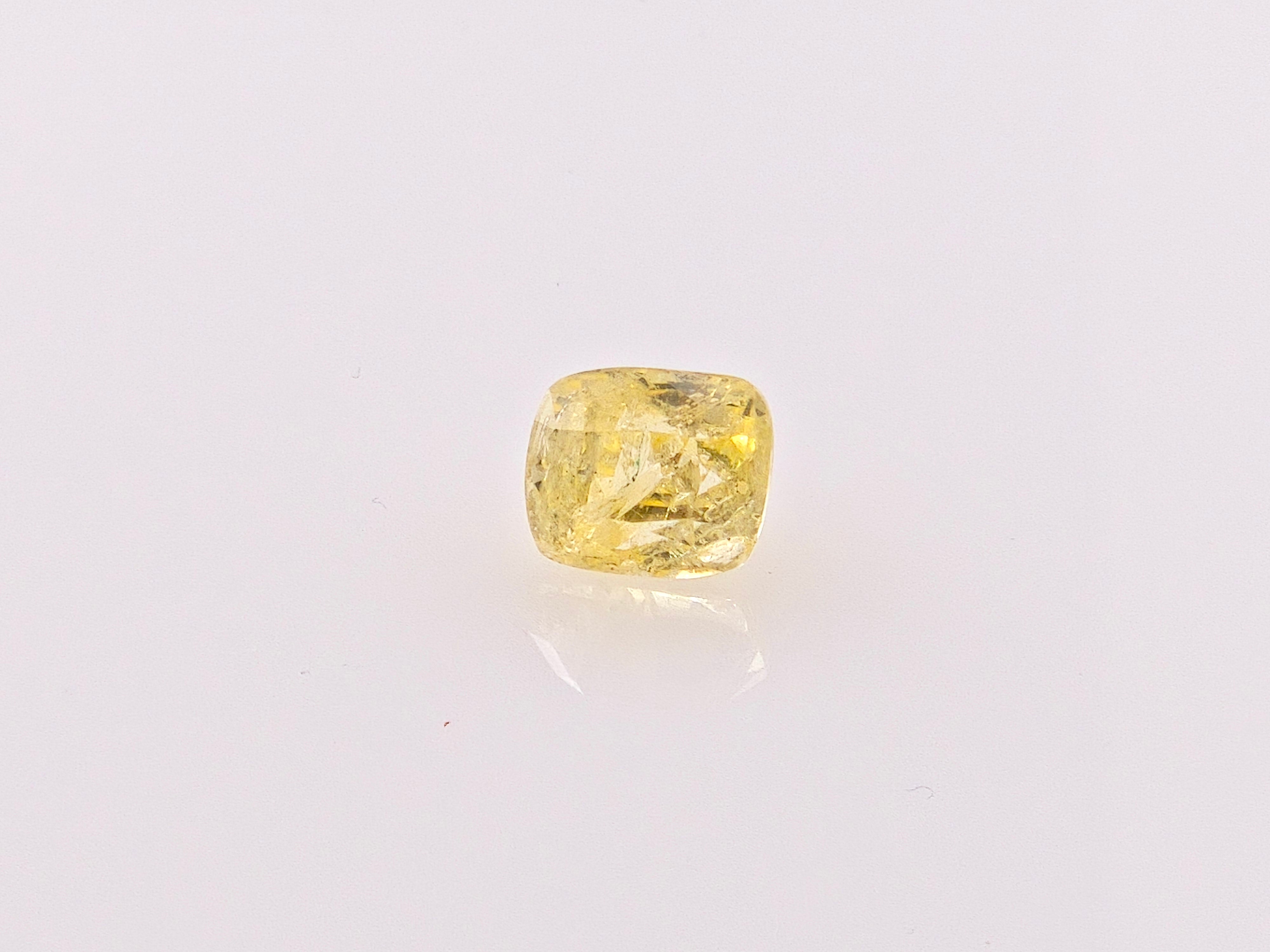 YELLOW SAPPHIRE - 3.09 CARATS