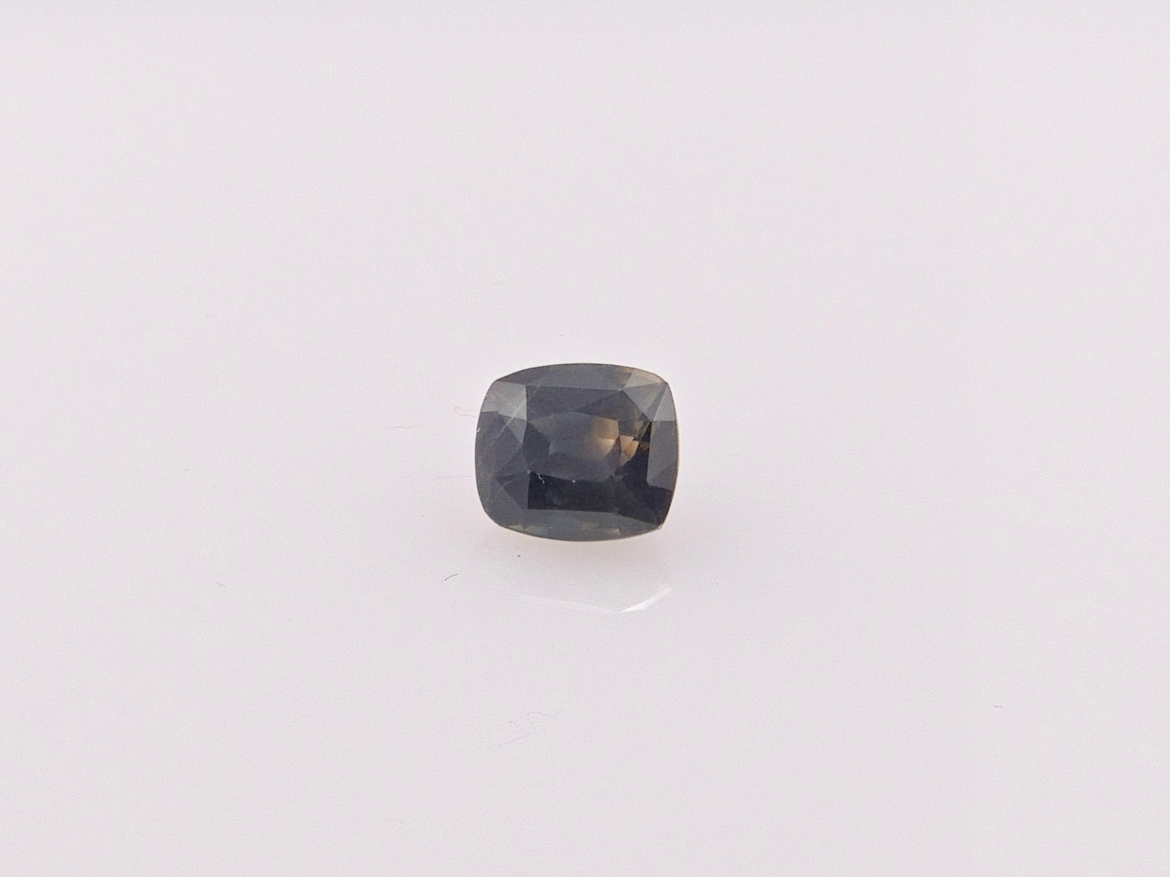 GREEN SAPPHIRE - 2.16 CARATS