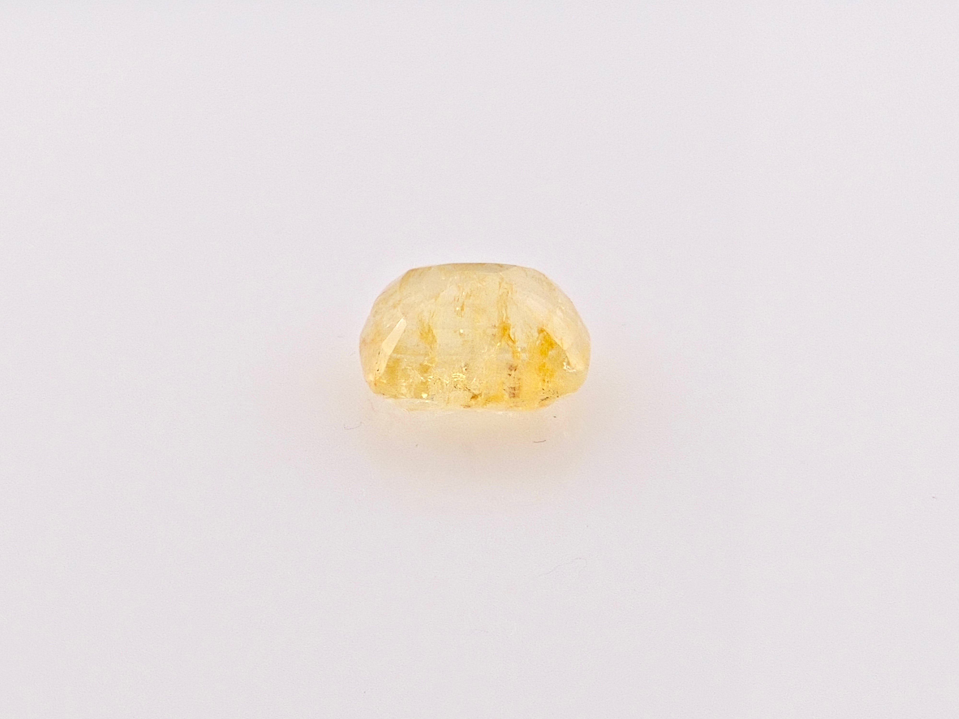YELLOW SAPPHIRE- 5.84 Carats