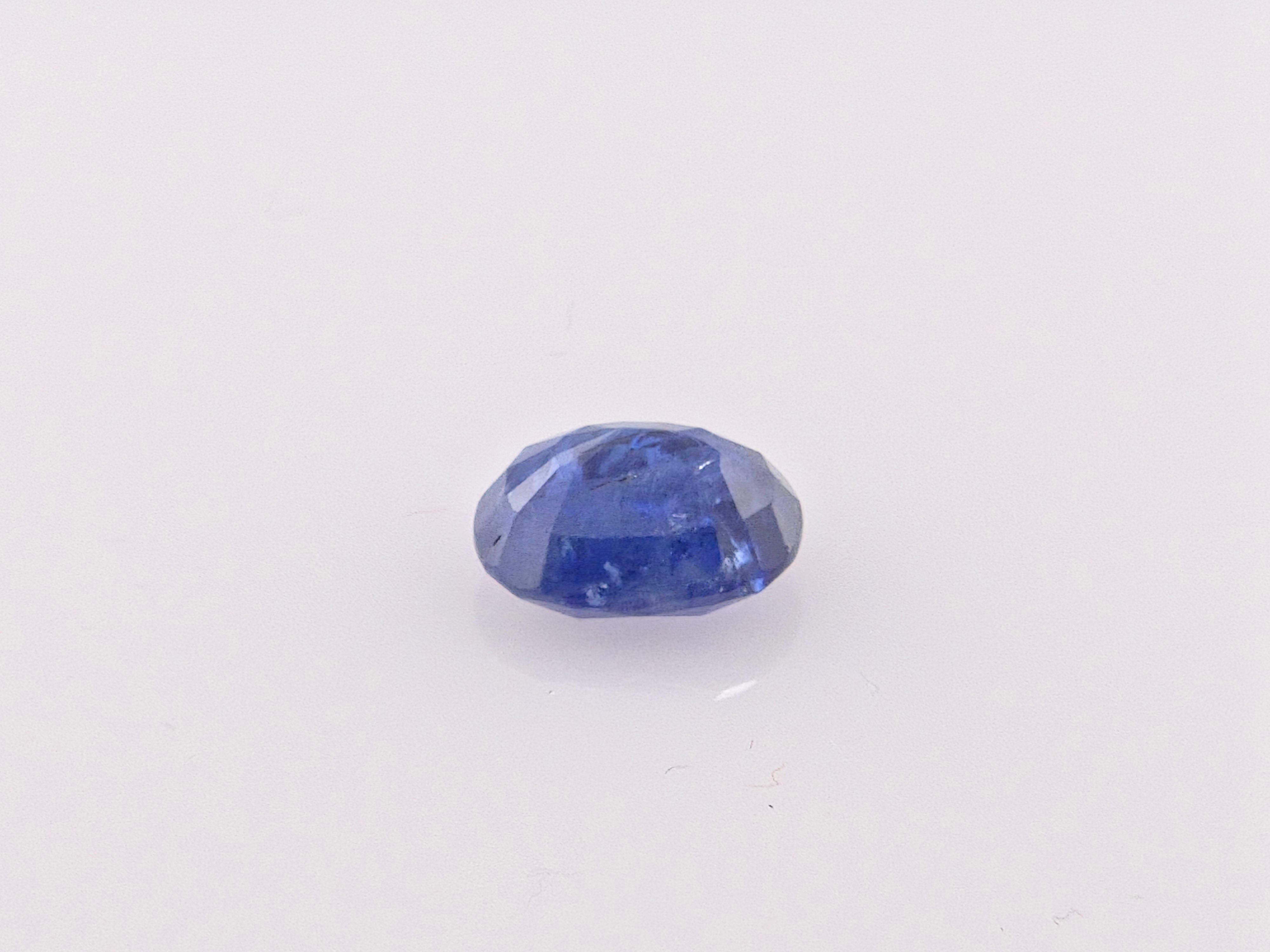 BLUE SAPPHIRE - 3.35 Carats