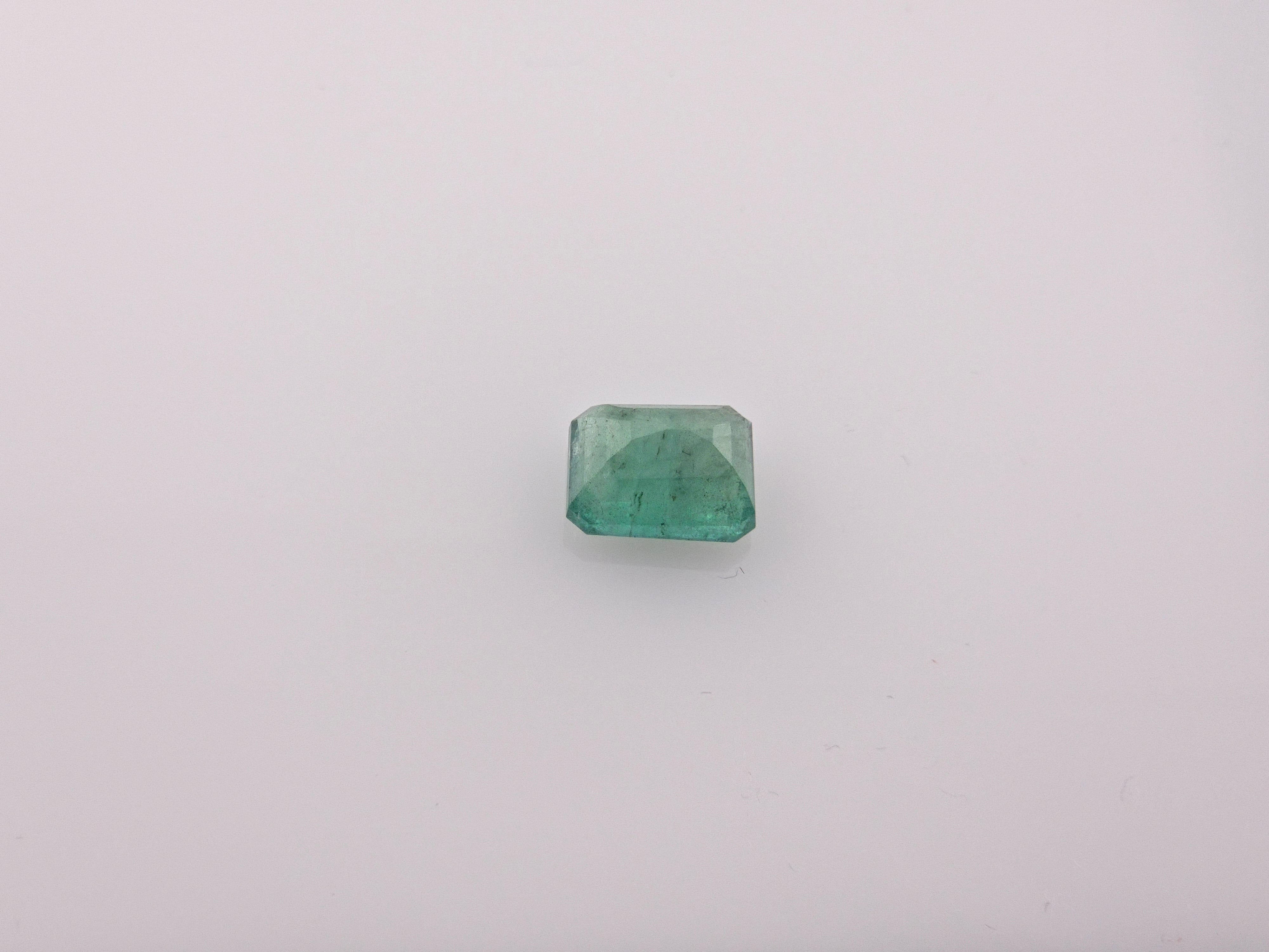 EMERALD- 3.91 Carats