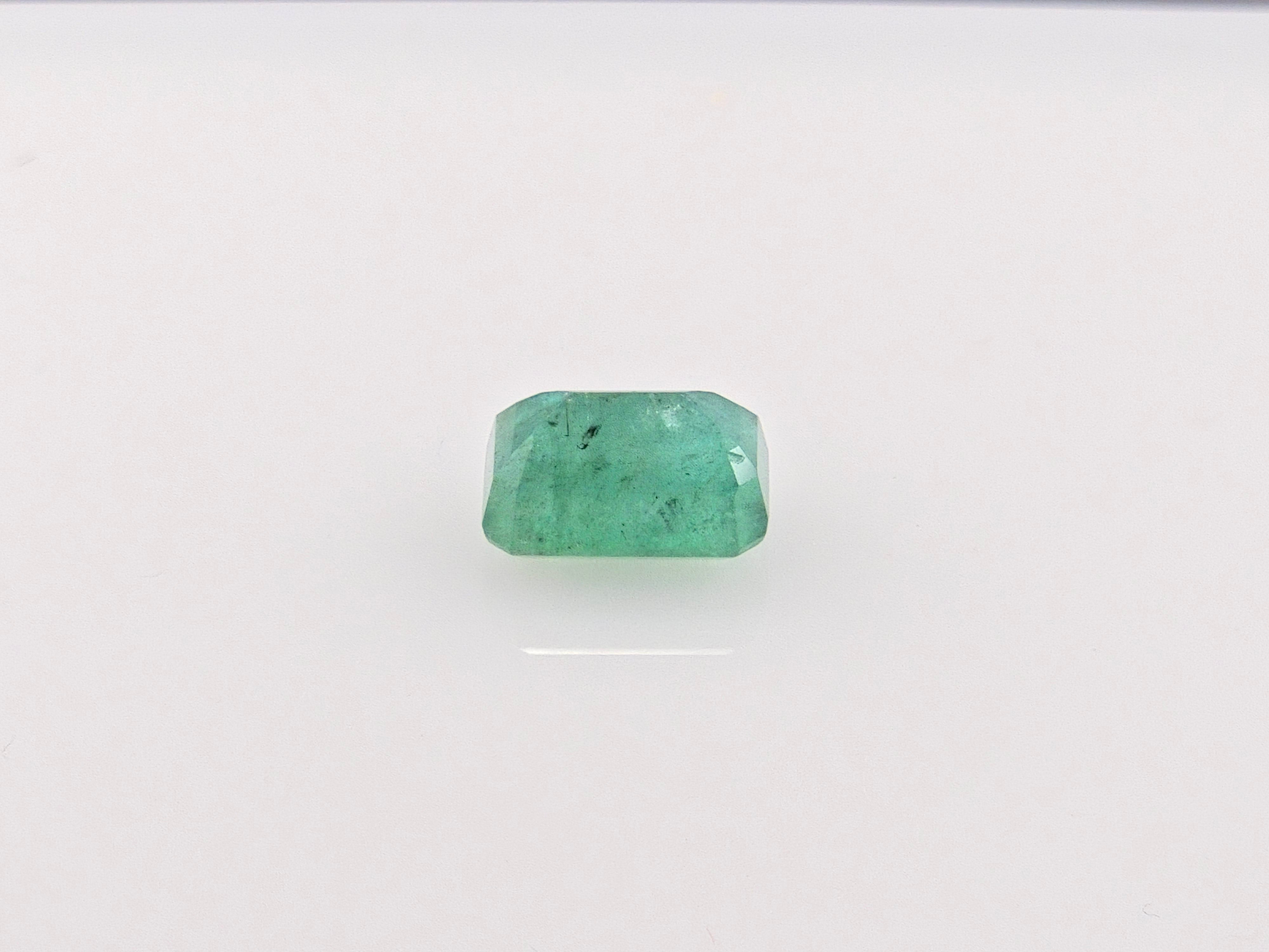 EMERALD- 3.96 Carats