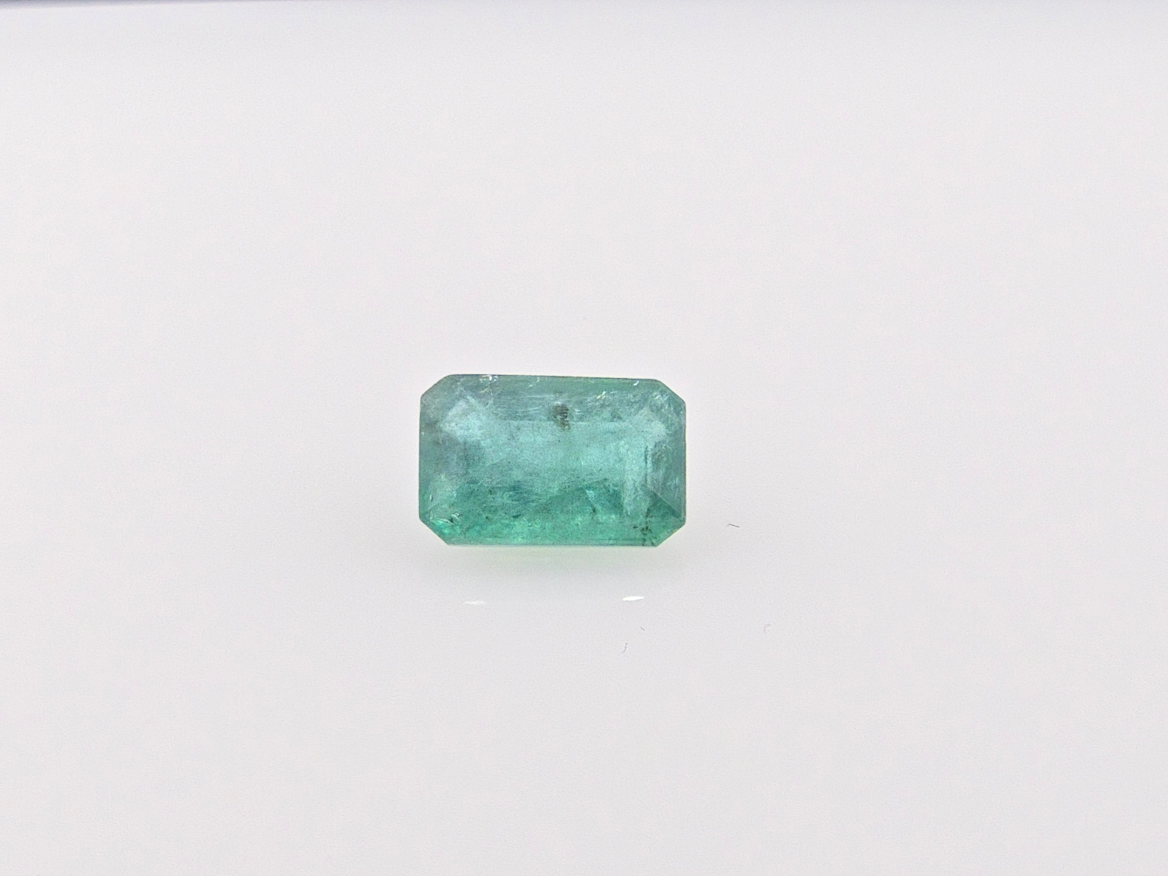 EMERALD- 2.76 Carats