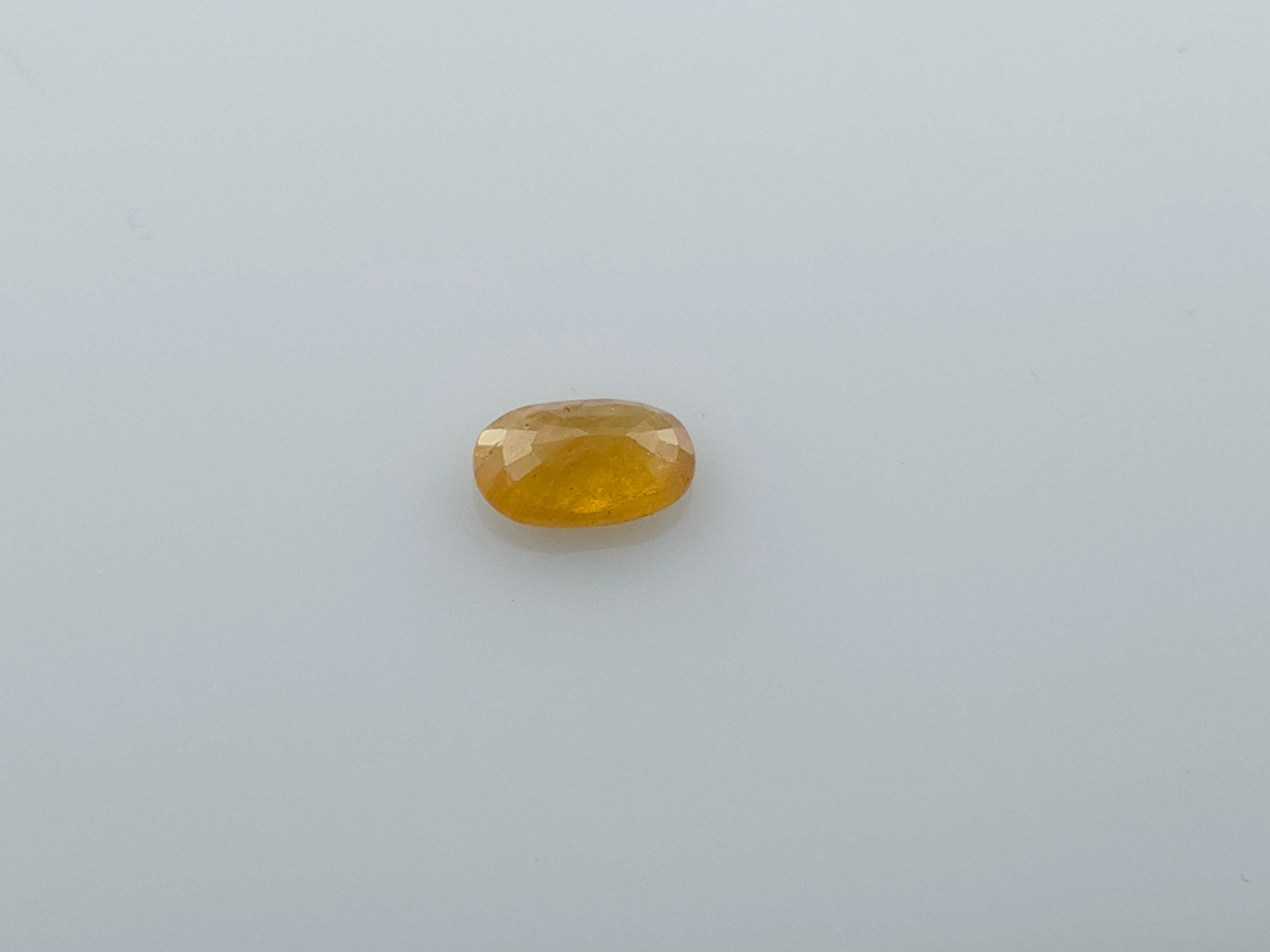 YELLOW SAPPHIRE - 1.89 CARATS