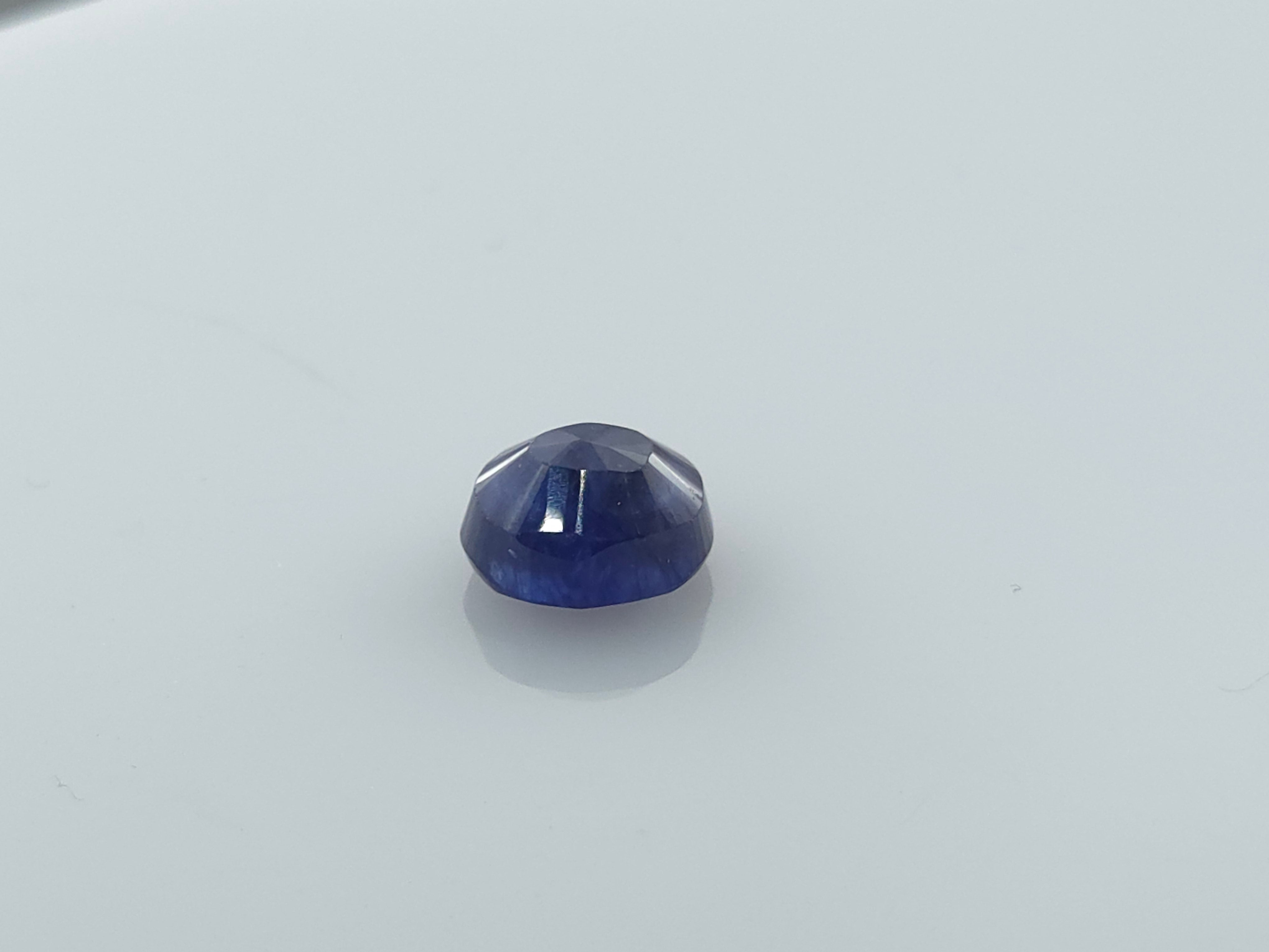 BLUE SAPPHIRE - 4.44 CARATS