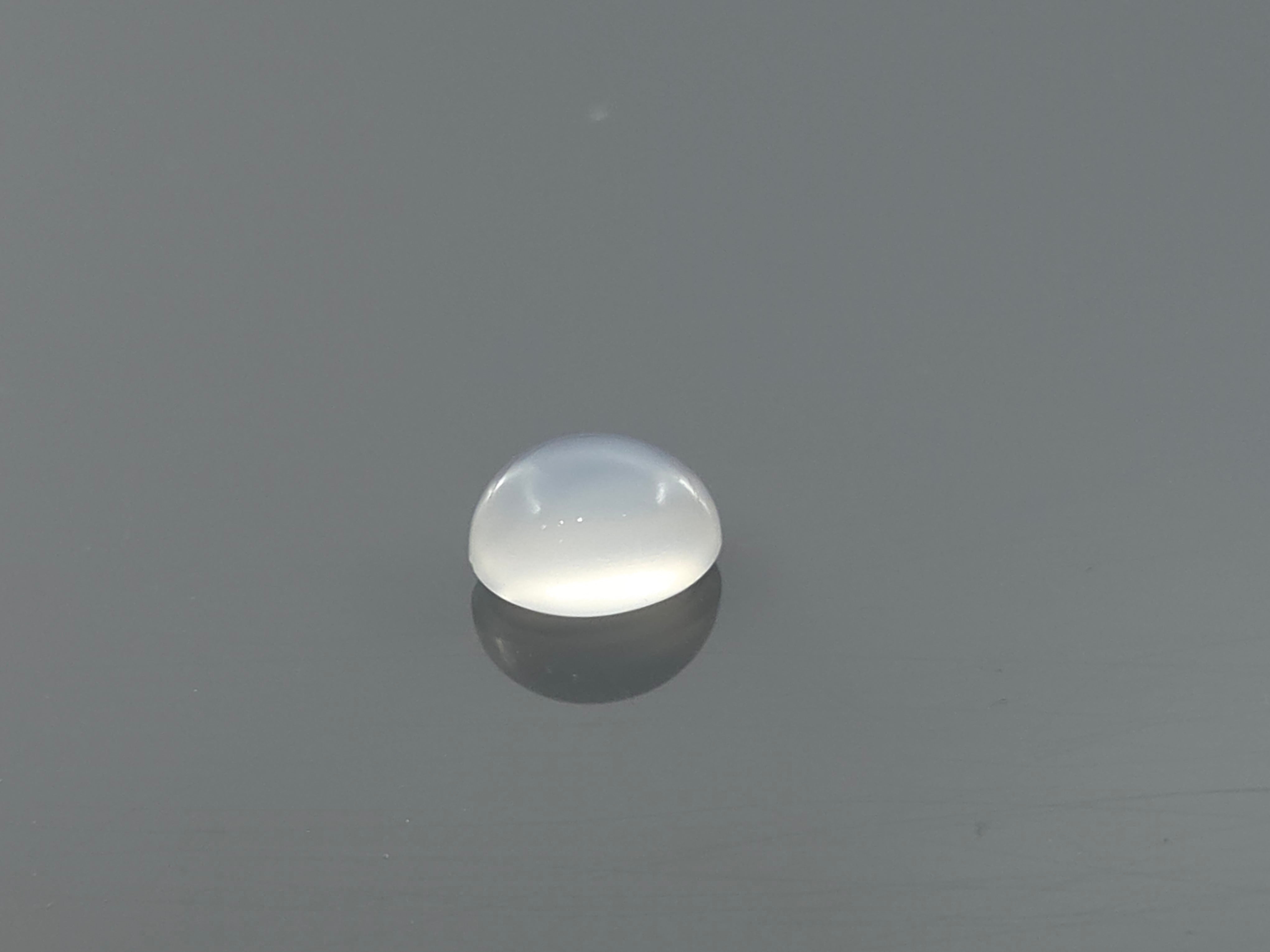 MOON STONE - 3.17 CARATS