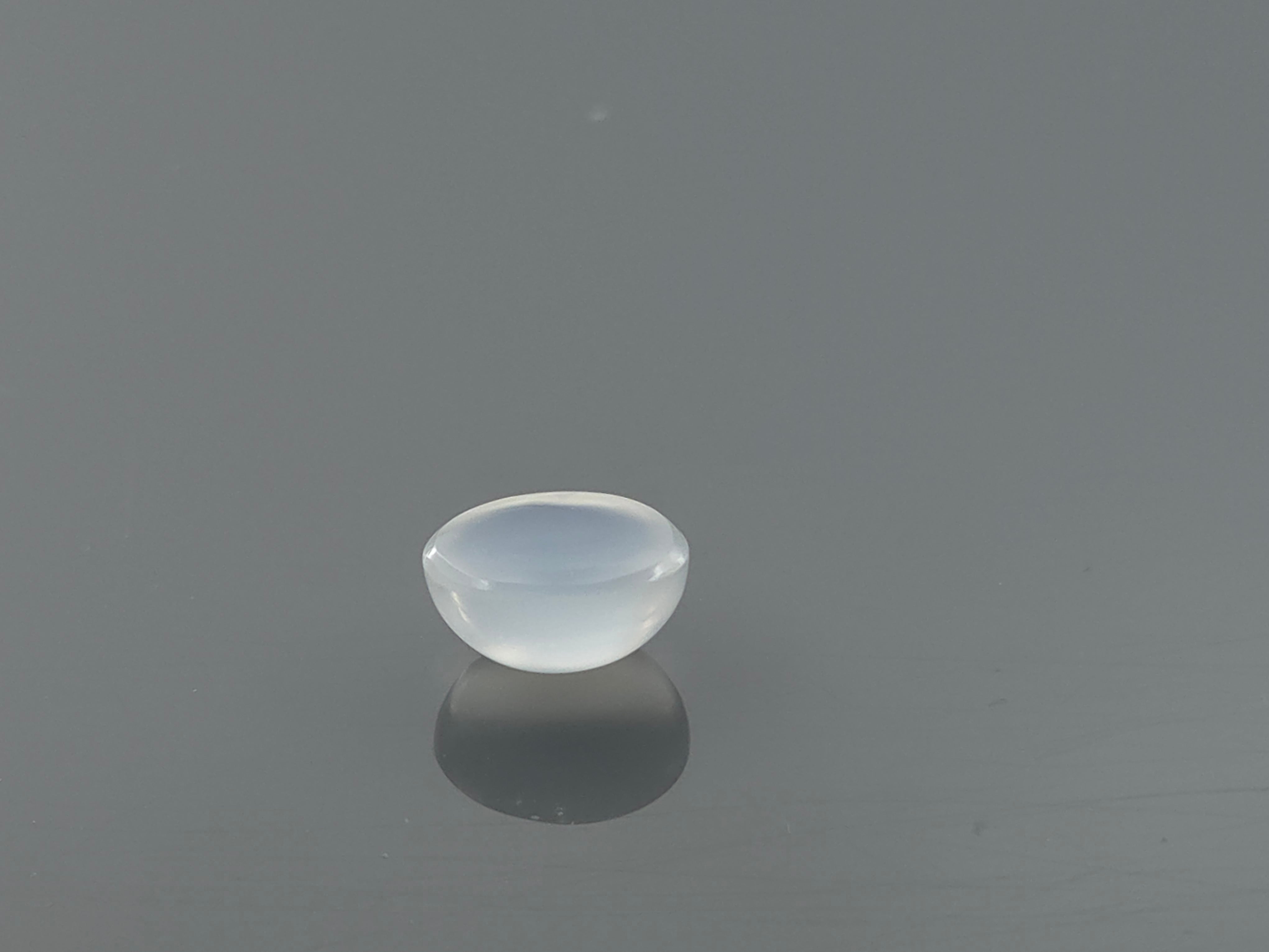 MOON STONE - 3.17 CARATS