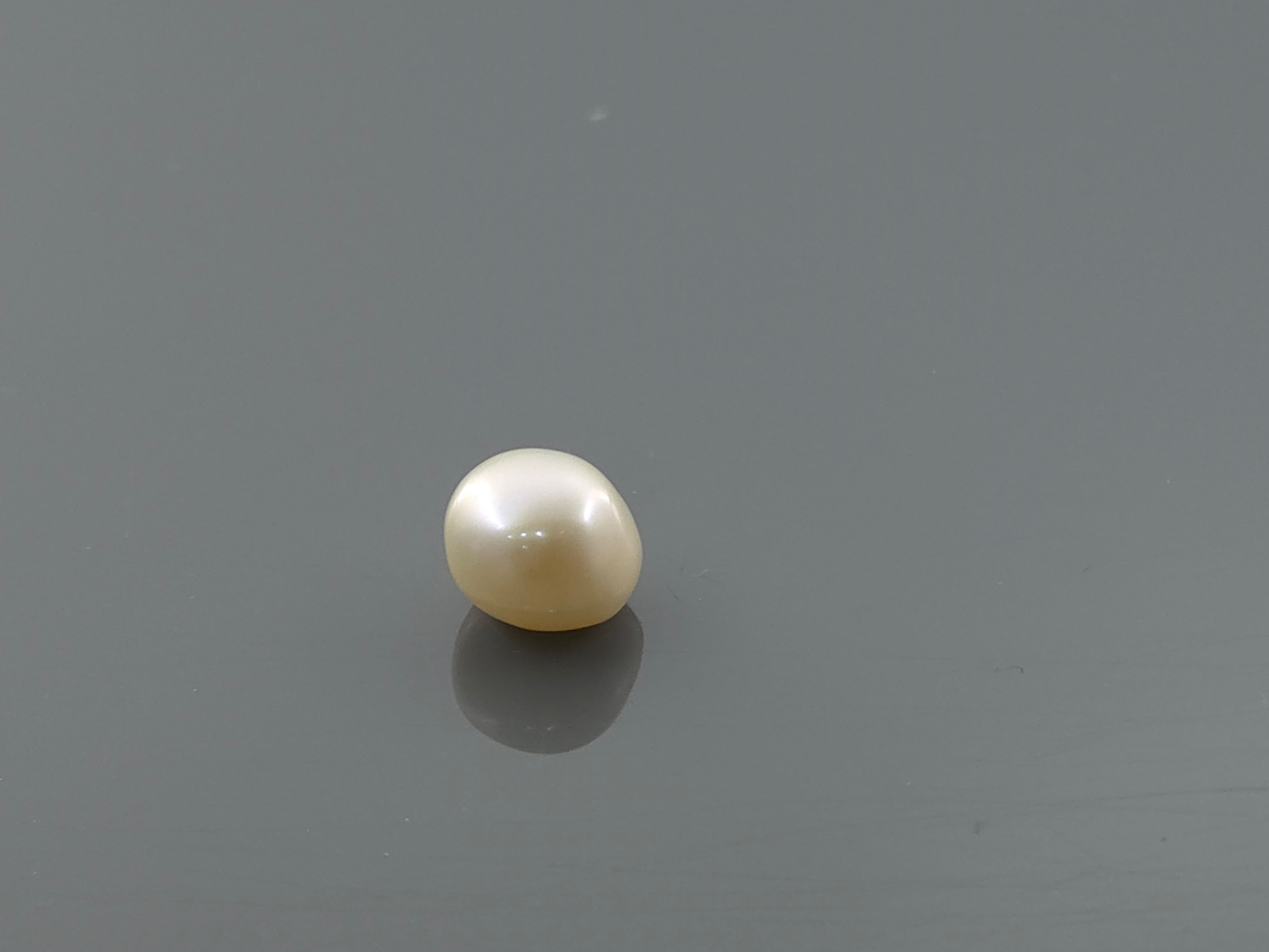 PEARL - 2.57 CARATS