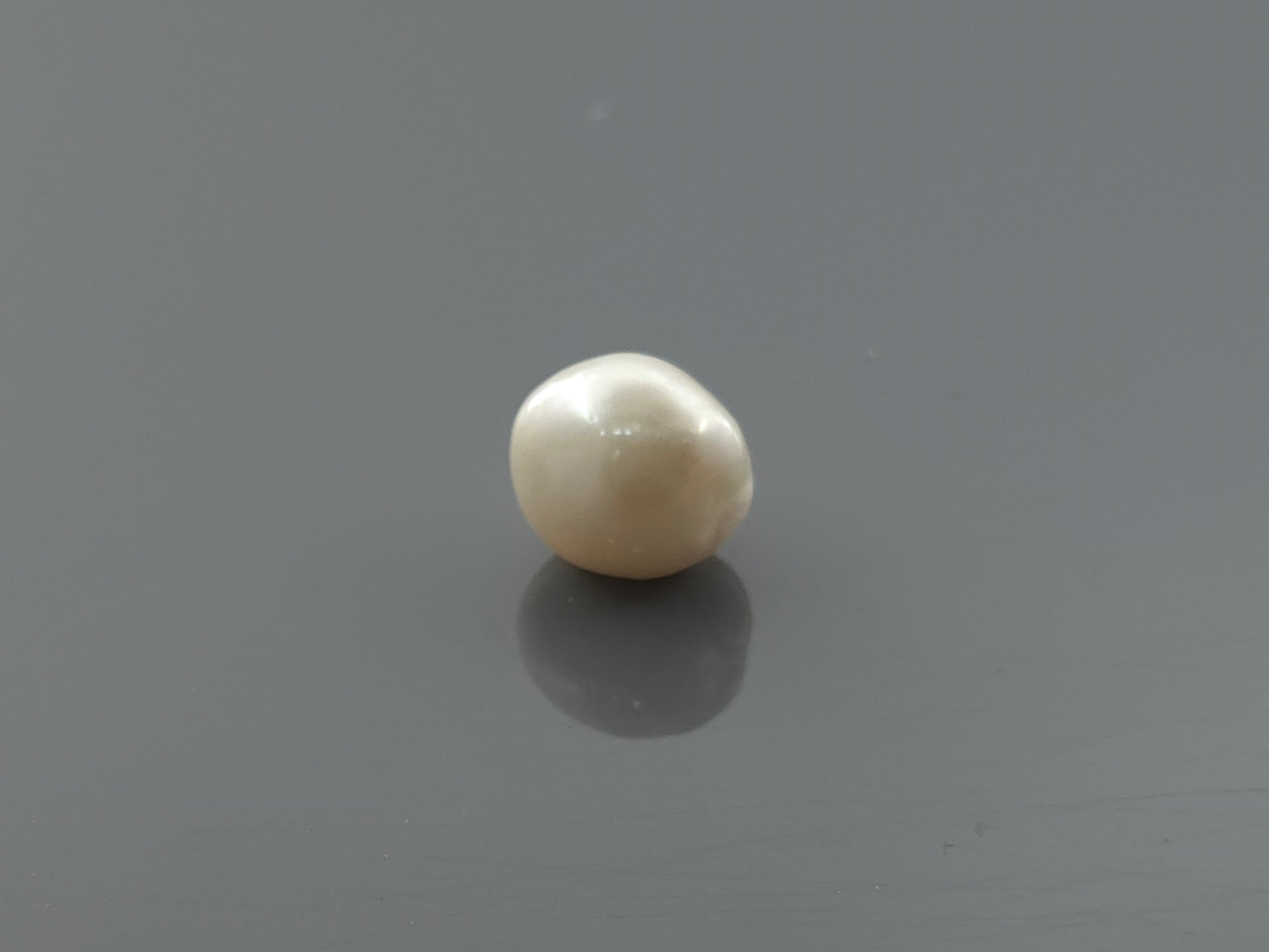 PEARL - 4.71 Carats