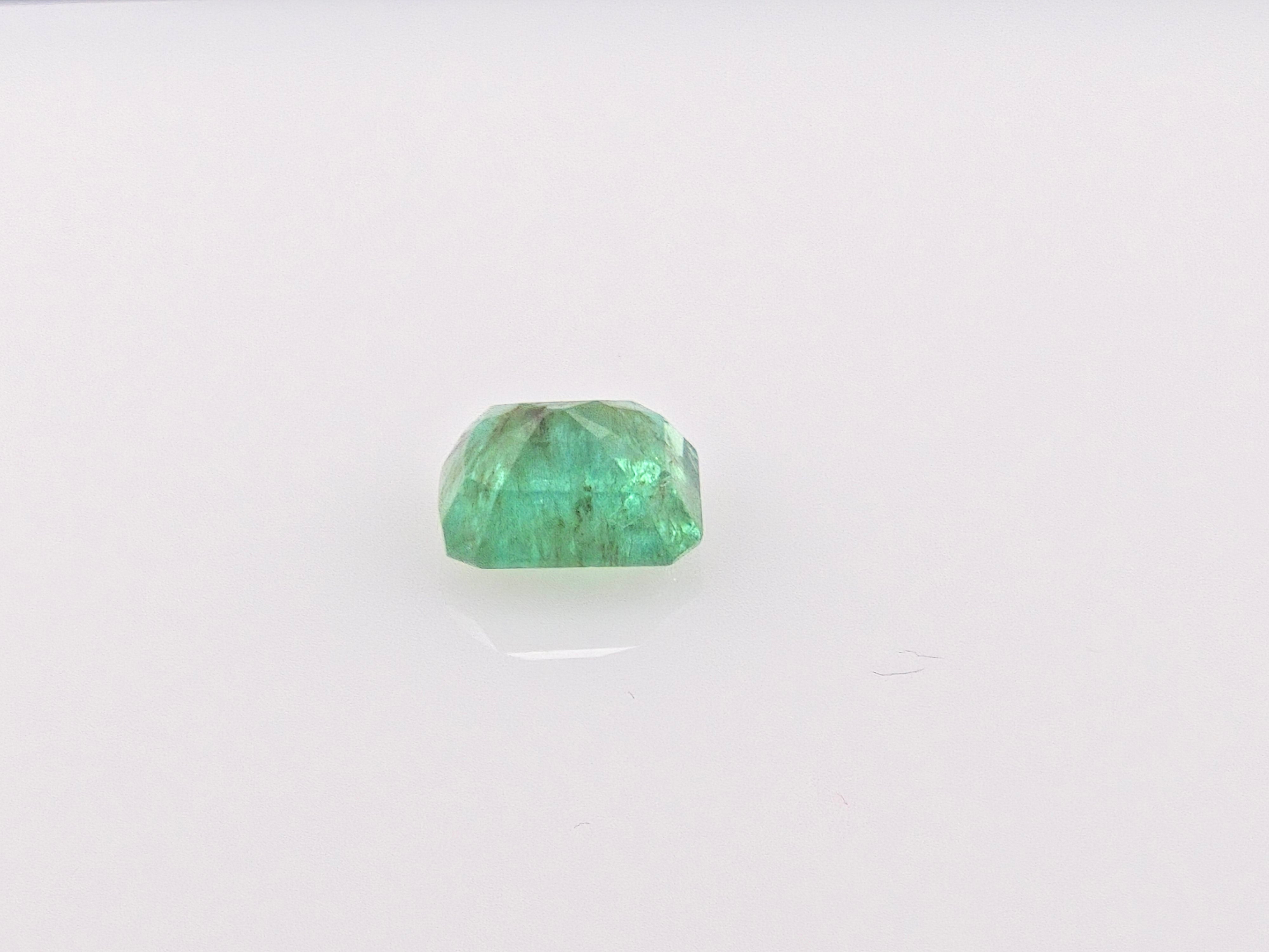 EMERALD- 3.04 Carats