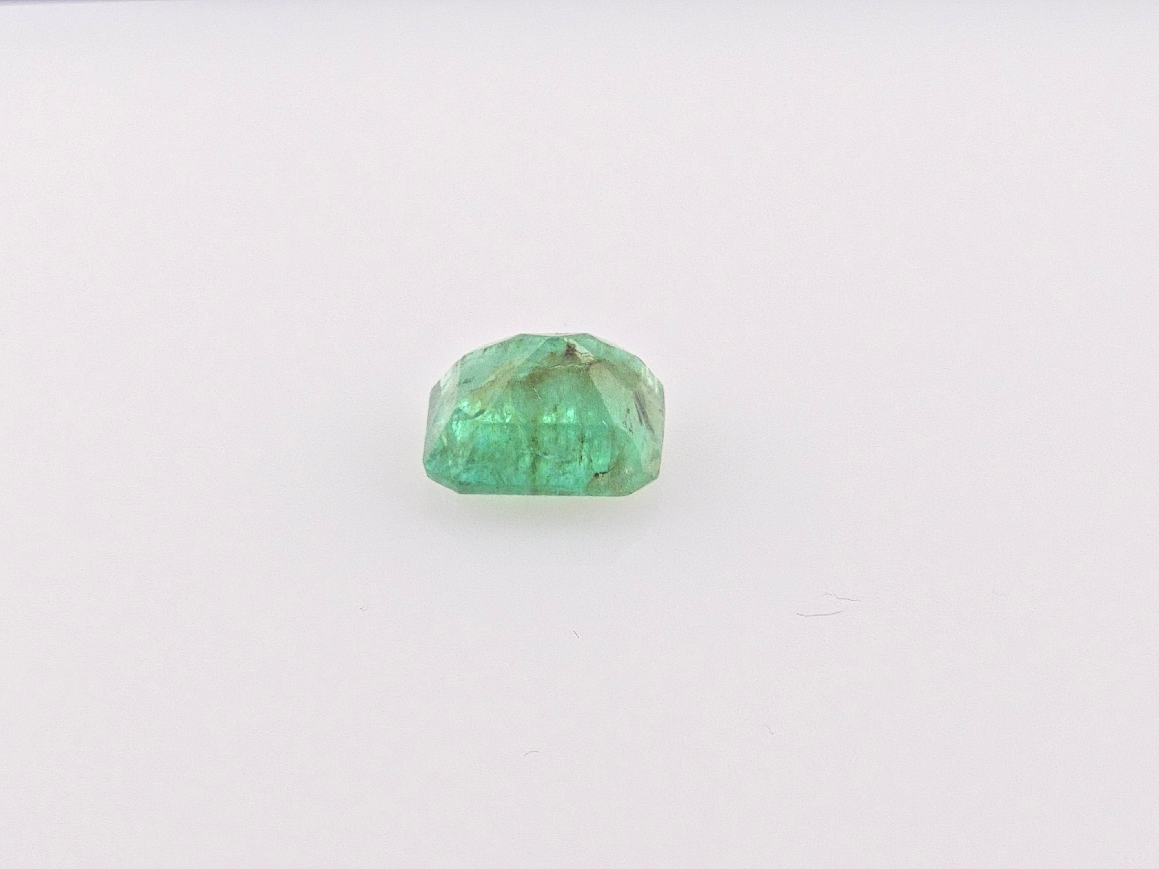 EMERALD- 3.04 Carats