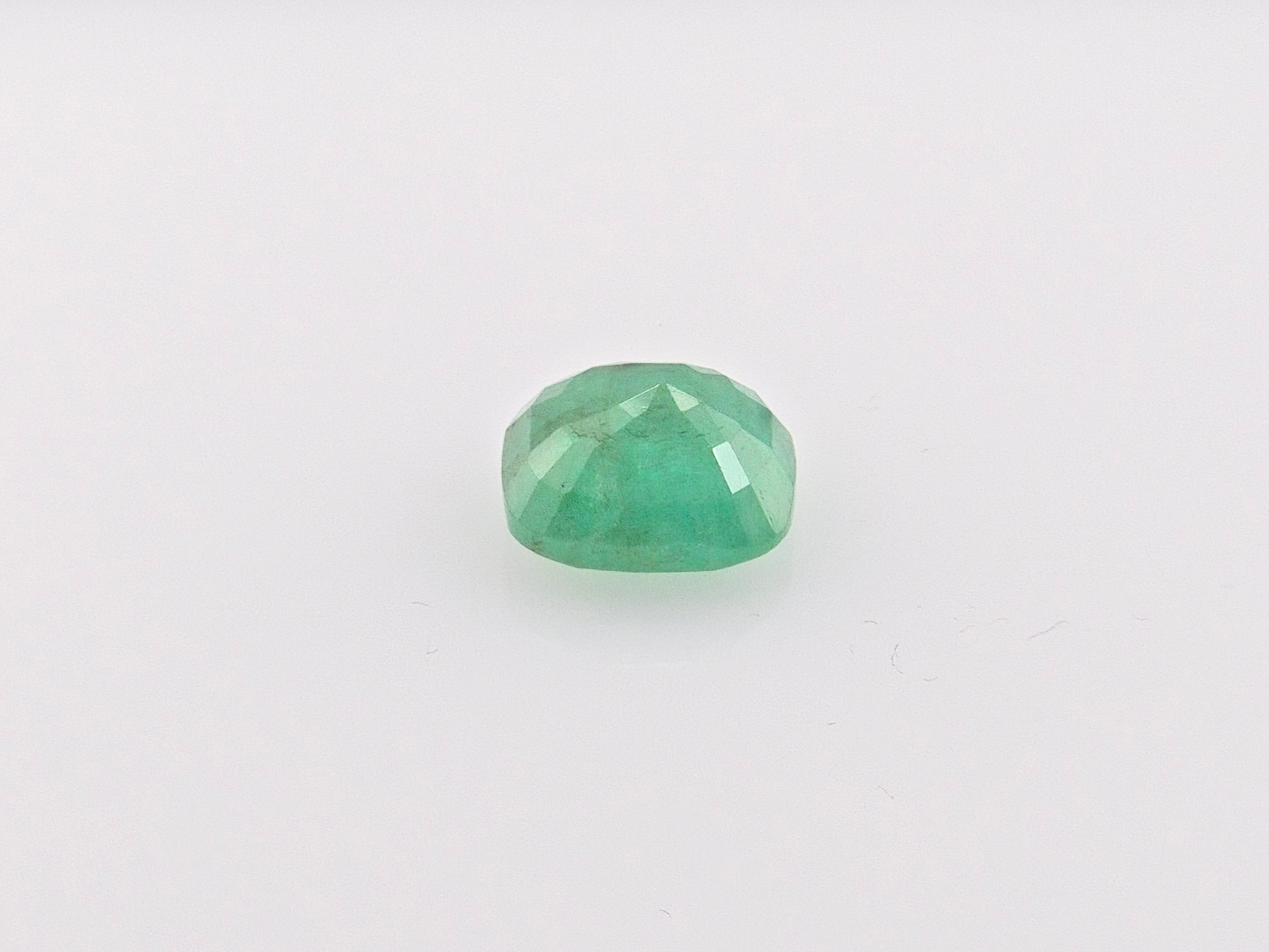 EMERALD- 4.77 Carats