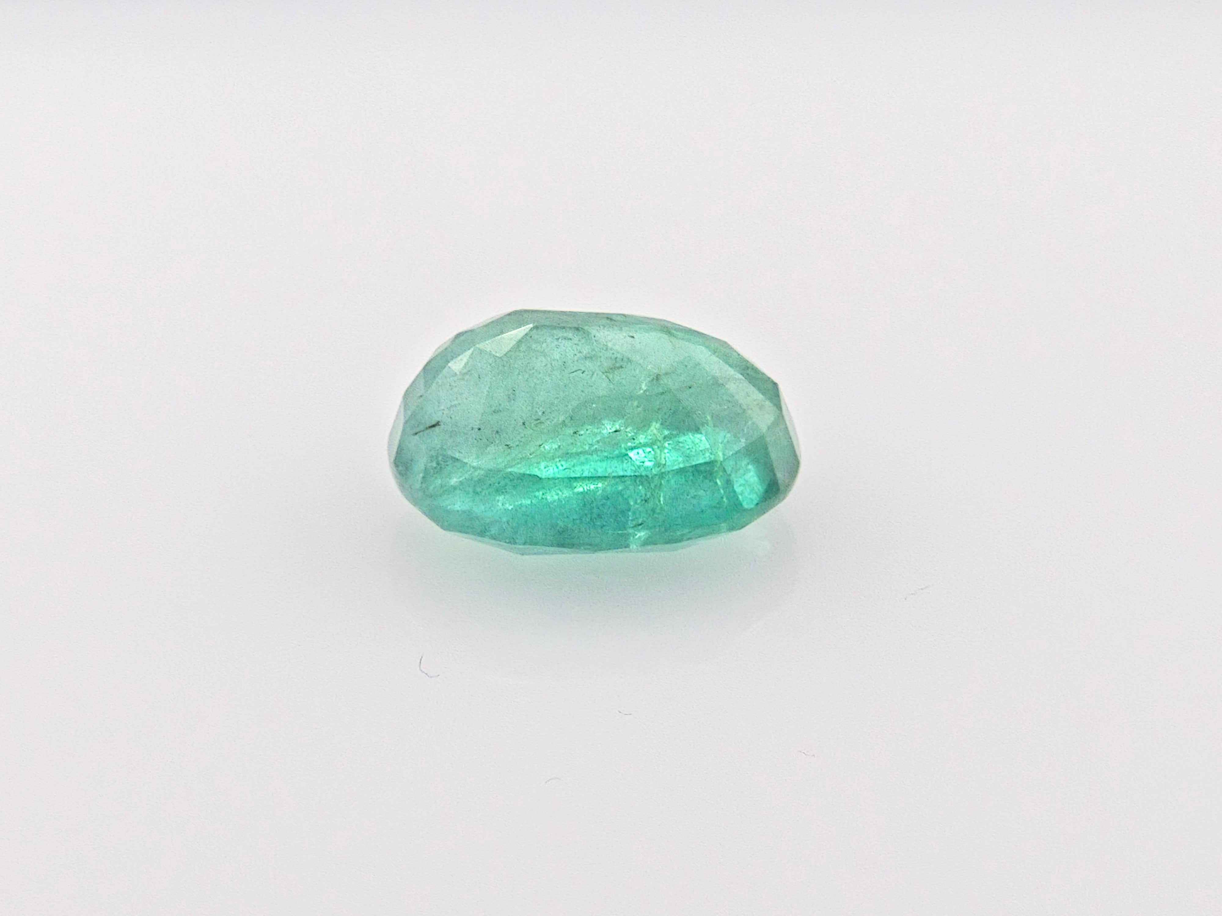 EMERALD - 9.92 Carats