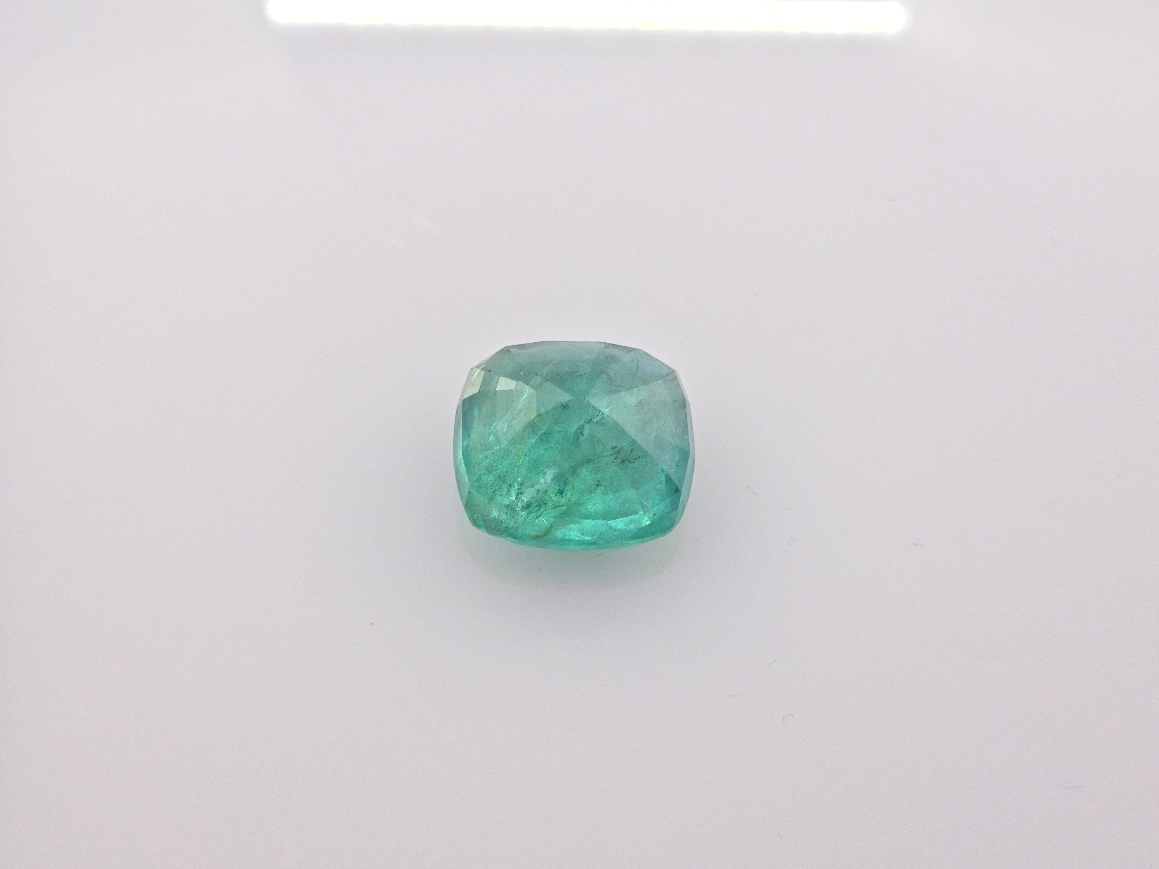 EMERALD - 12.35 Carats
