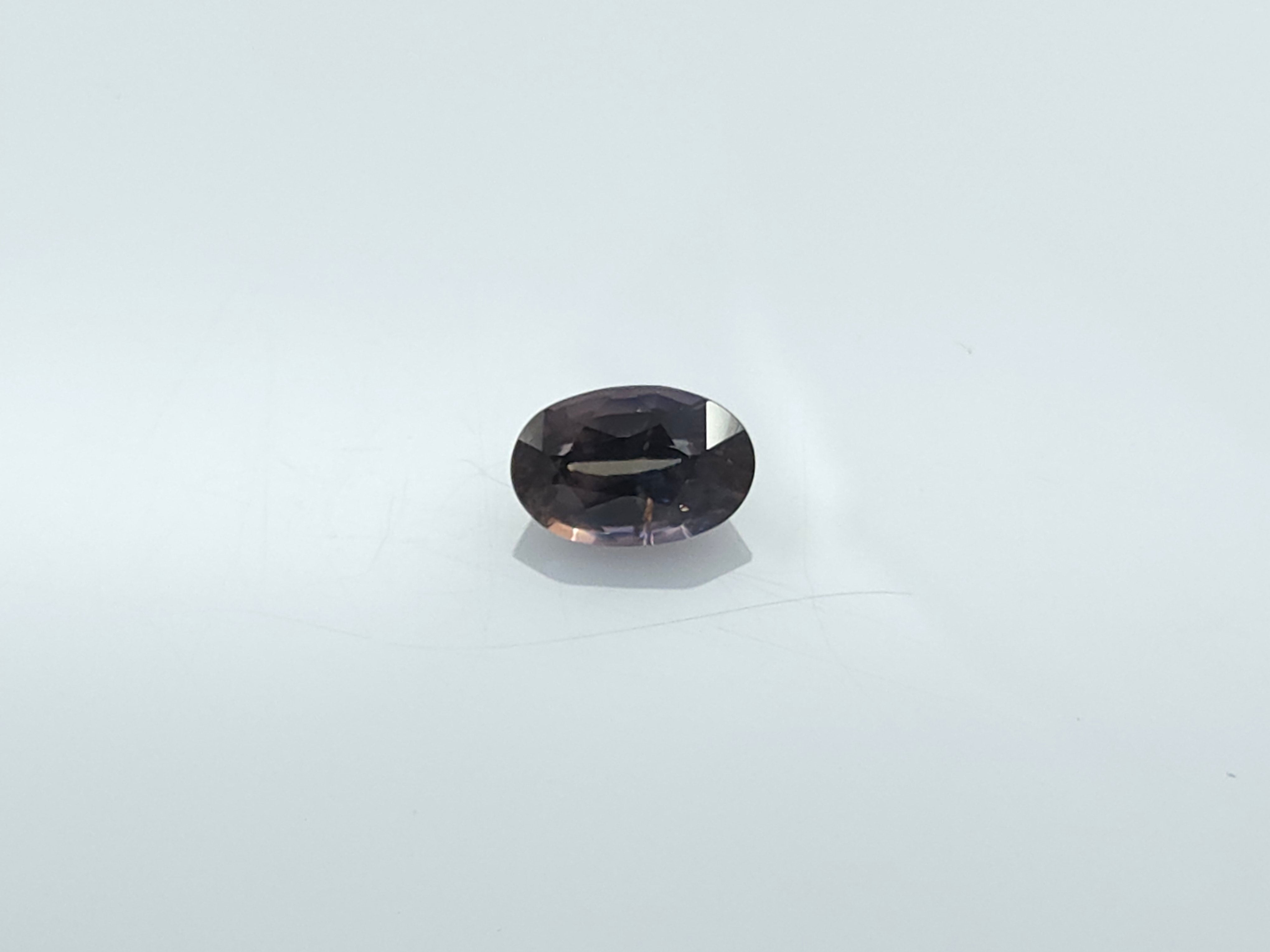 BLUE SAPPHIRE - 3.36 CARATS