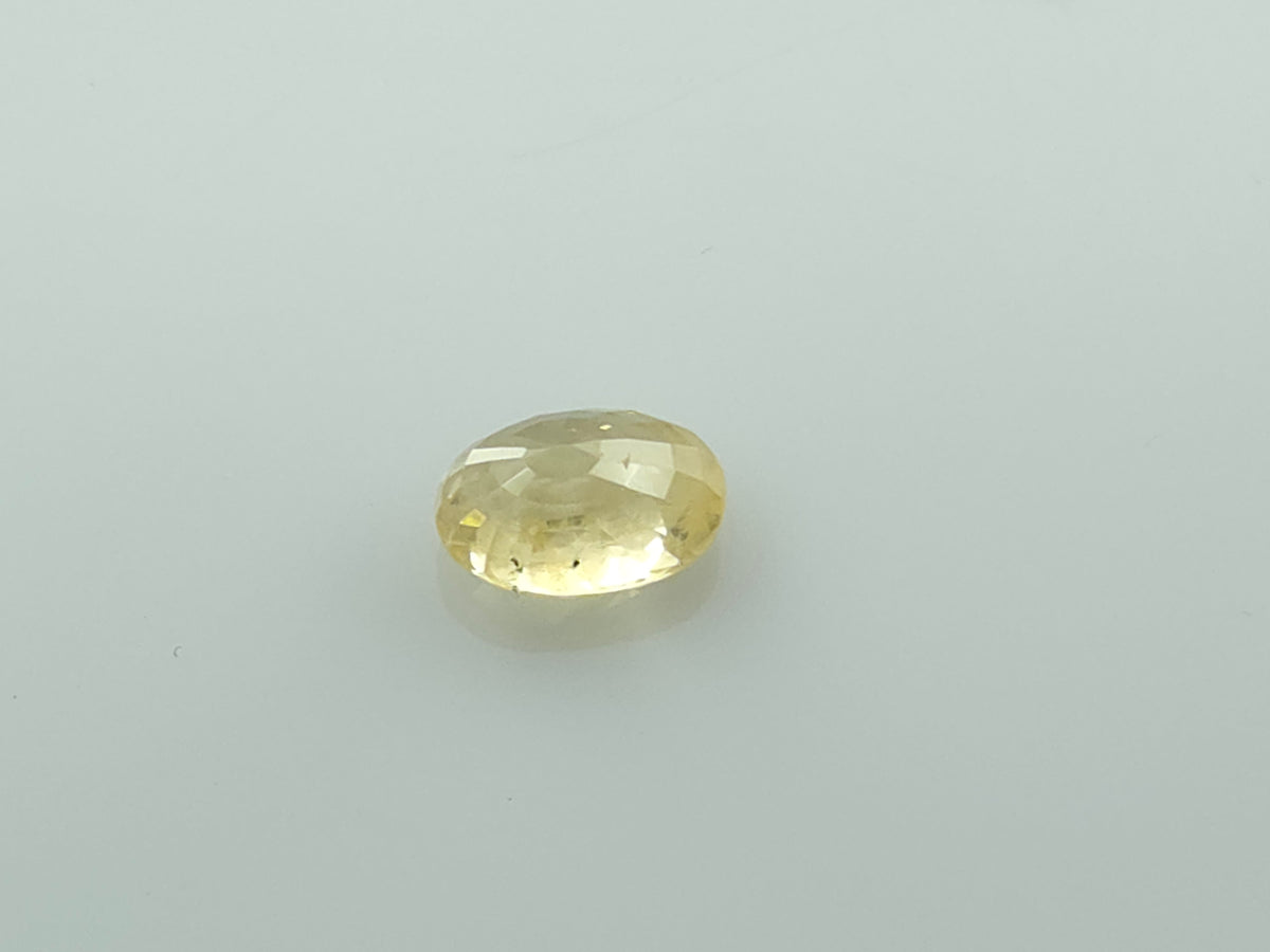 YELLOW SAPPHIRE - 6.93 CARATS