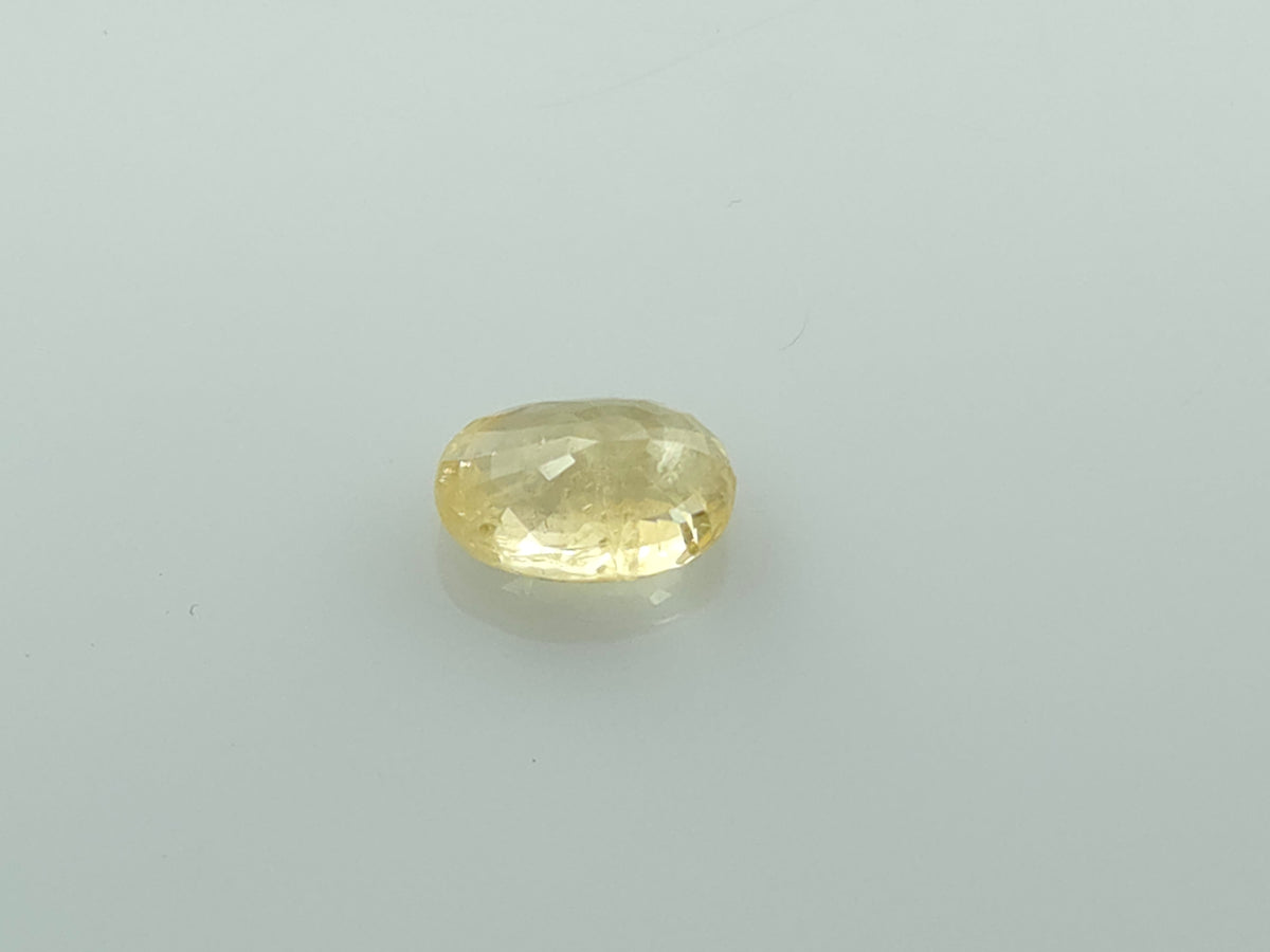YELLOW SAPPHIRE - 6.93 CARATS