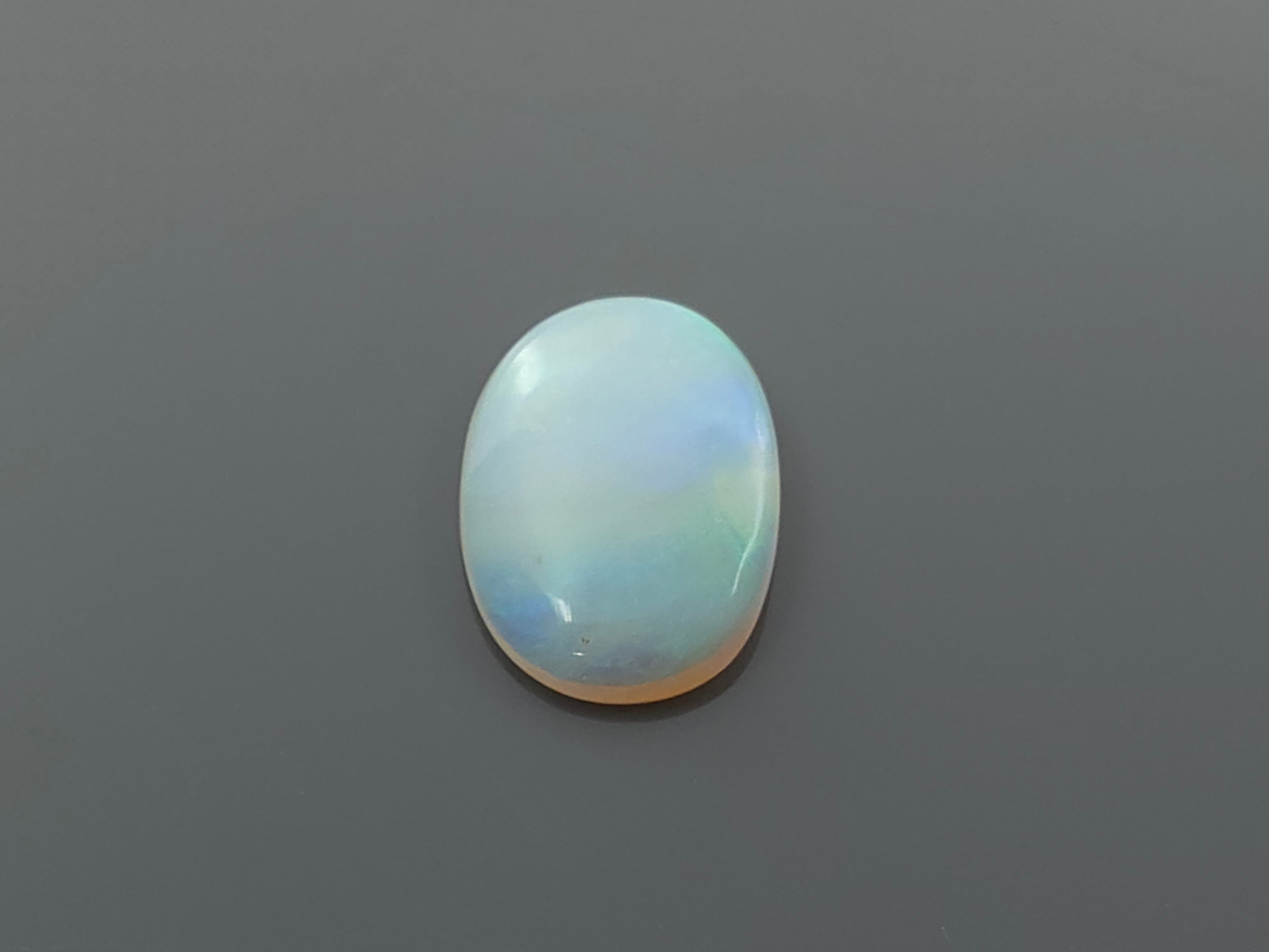 OPAL - 5.65 CARATS