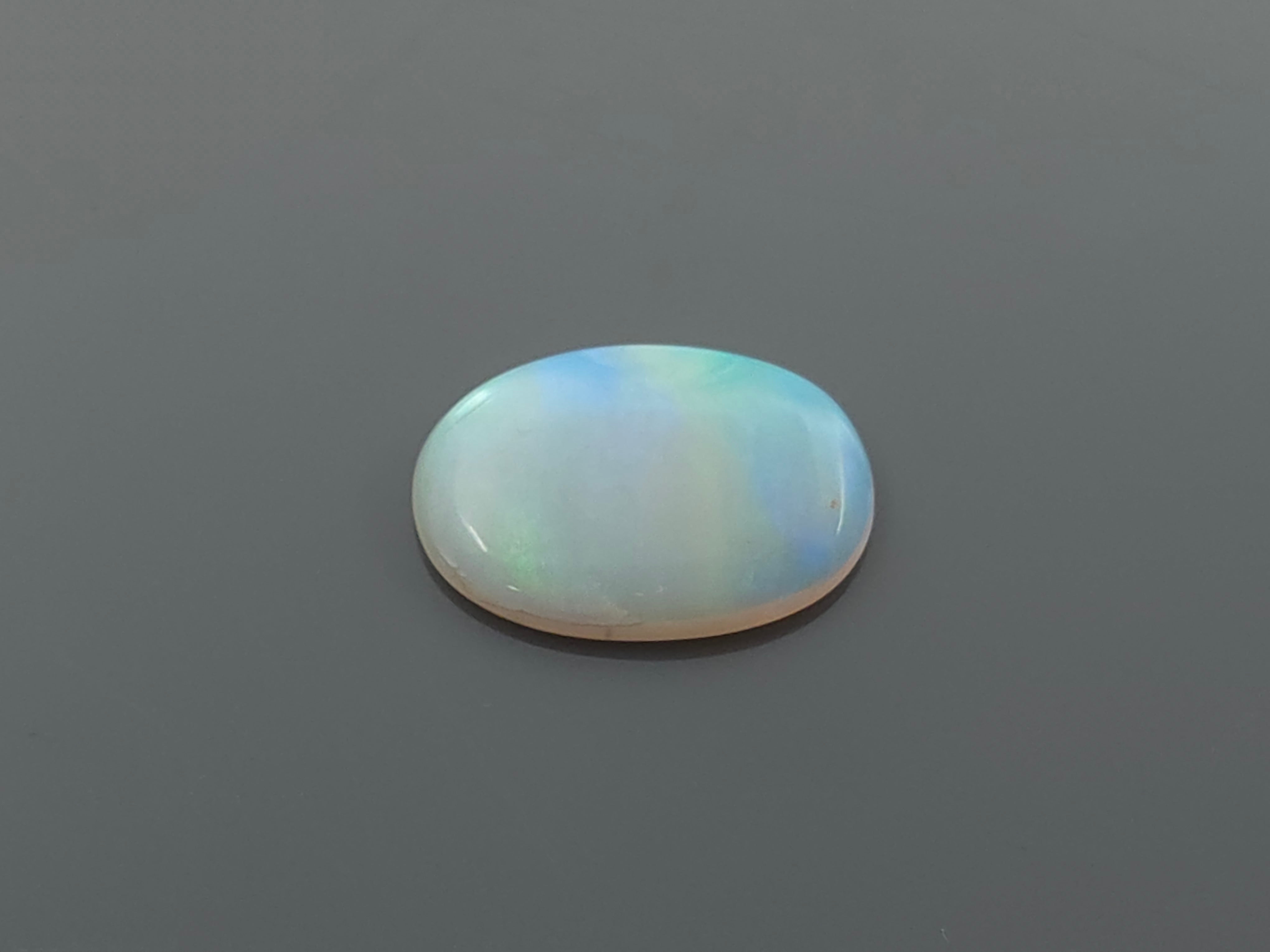 OPAL - 5.65 CARATS
