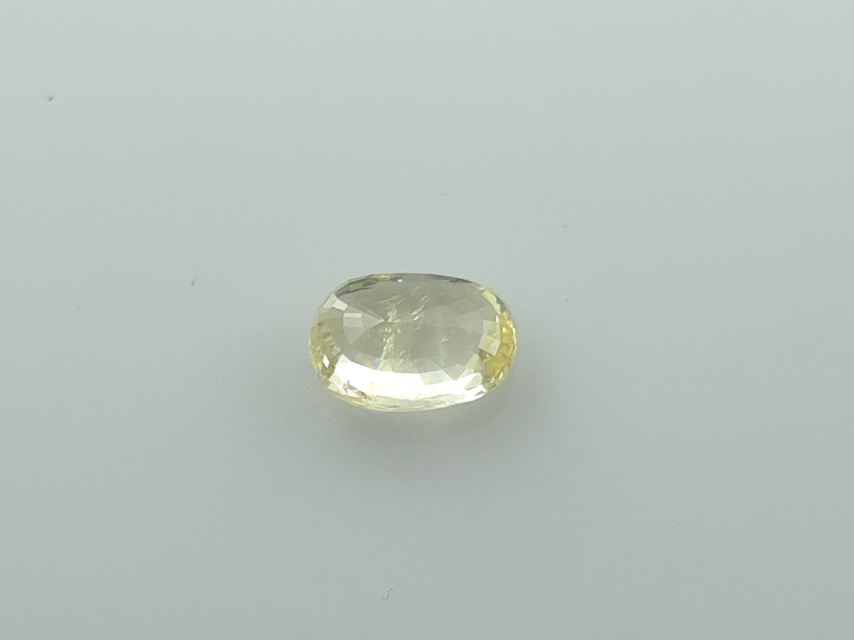 YELLOW SAPPHIRE - 6.08 CARATS