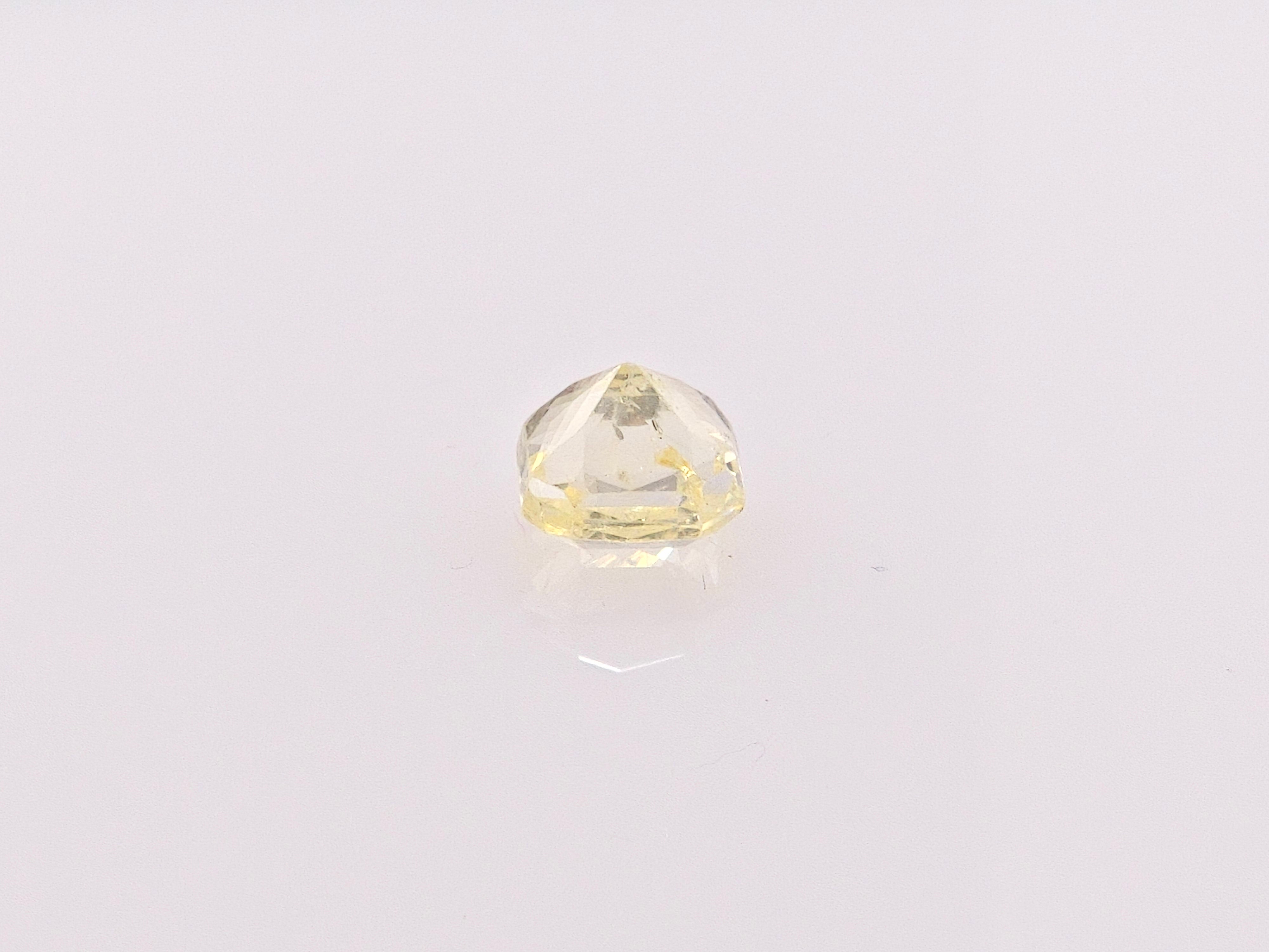 YELLOW SAPPHIRE-  3.11 Carats