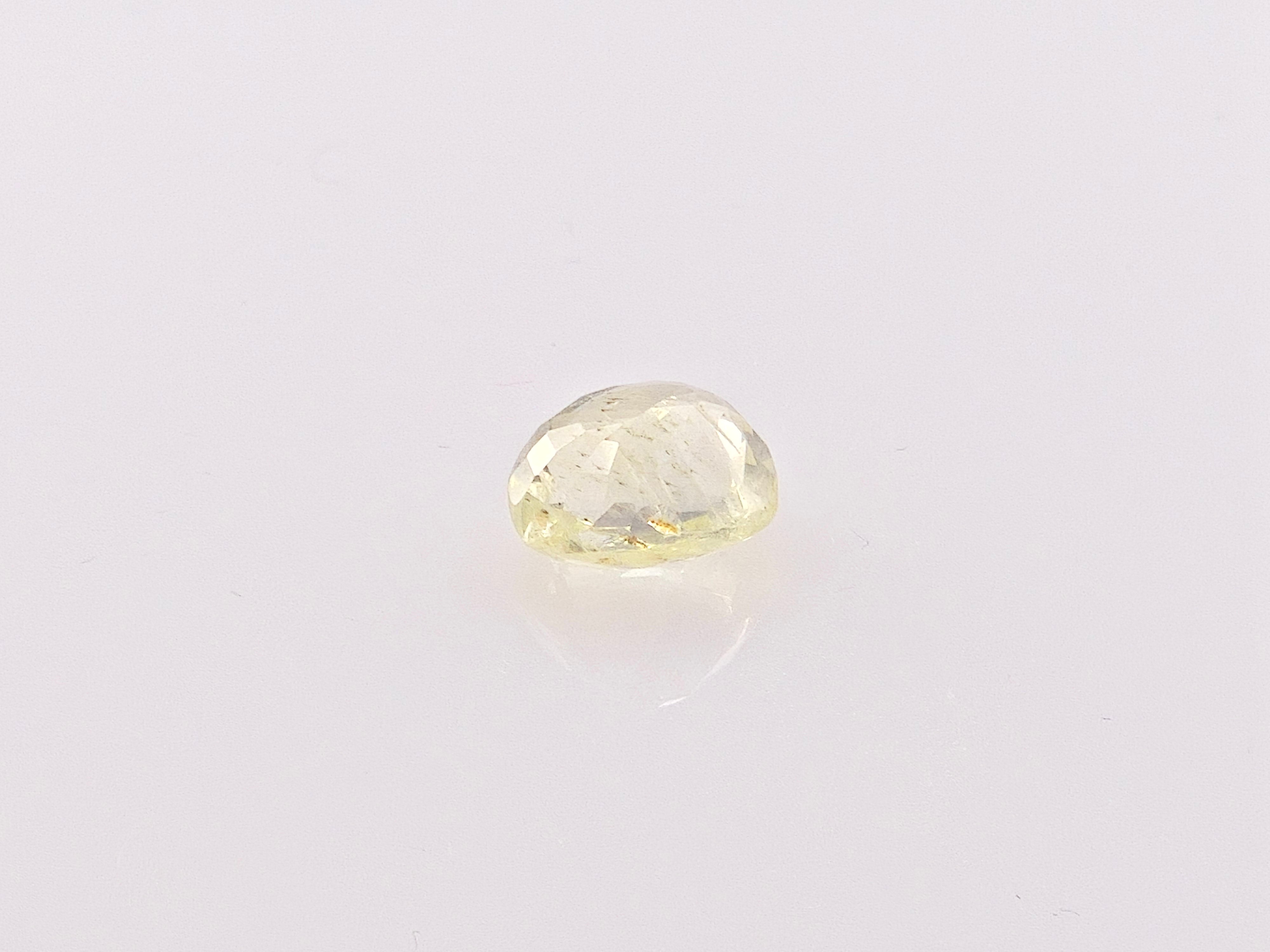 YELLOW SAPPHIRE-  3.25 Carats
