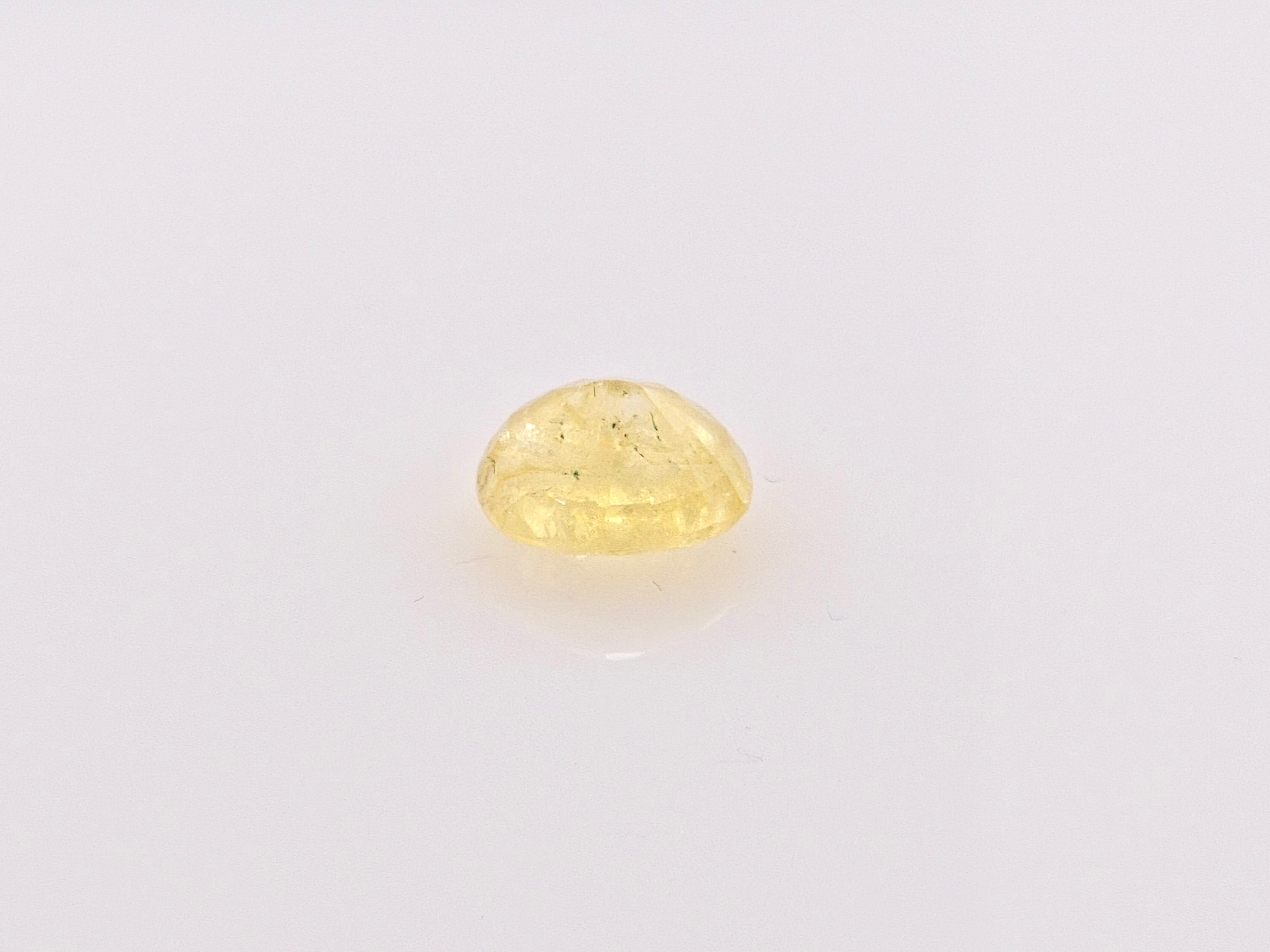 YELLOW SAPPHIRE-  3.56 Carats