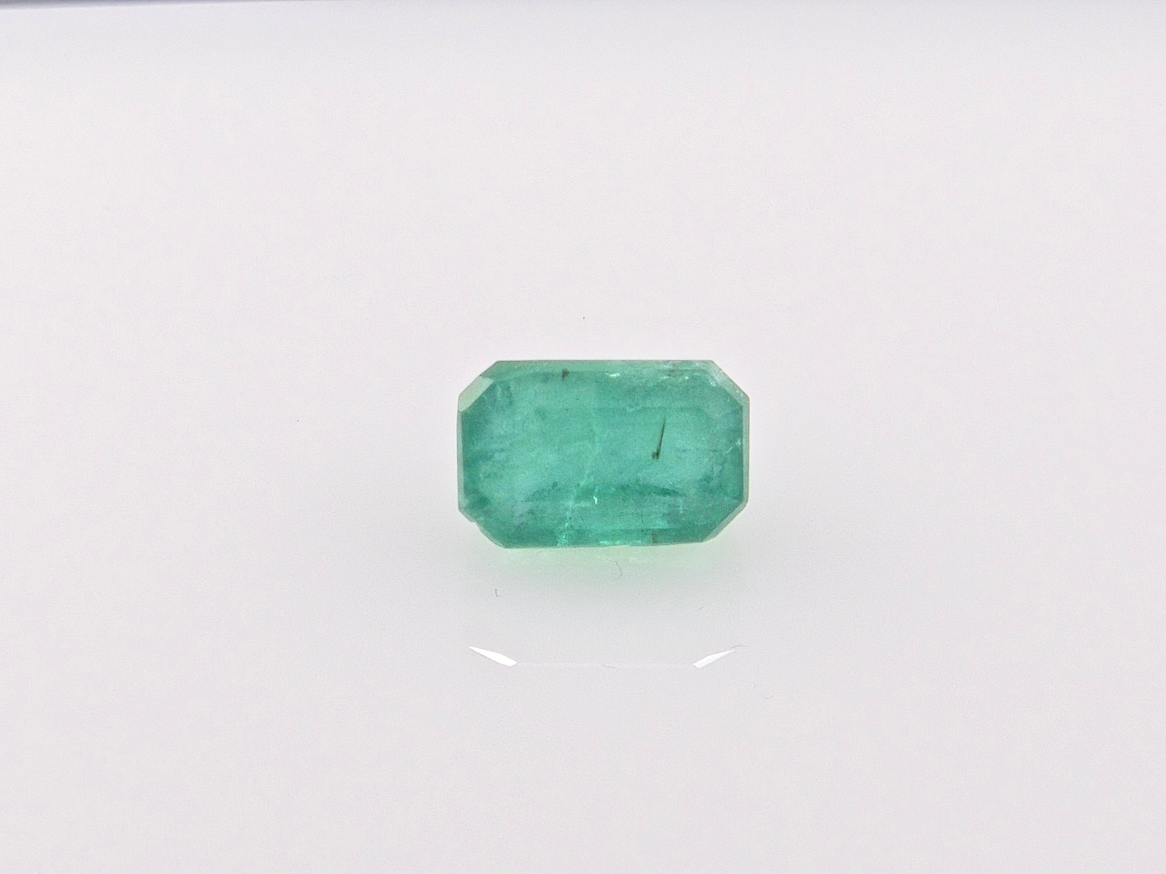 EMERALD-  5.35 Carats