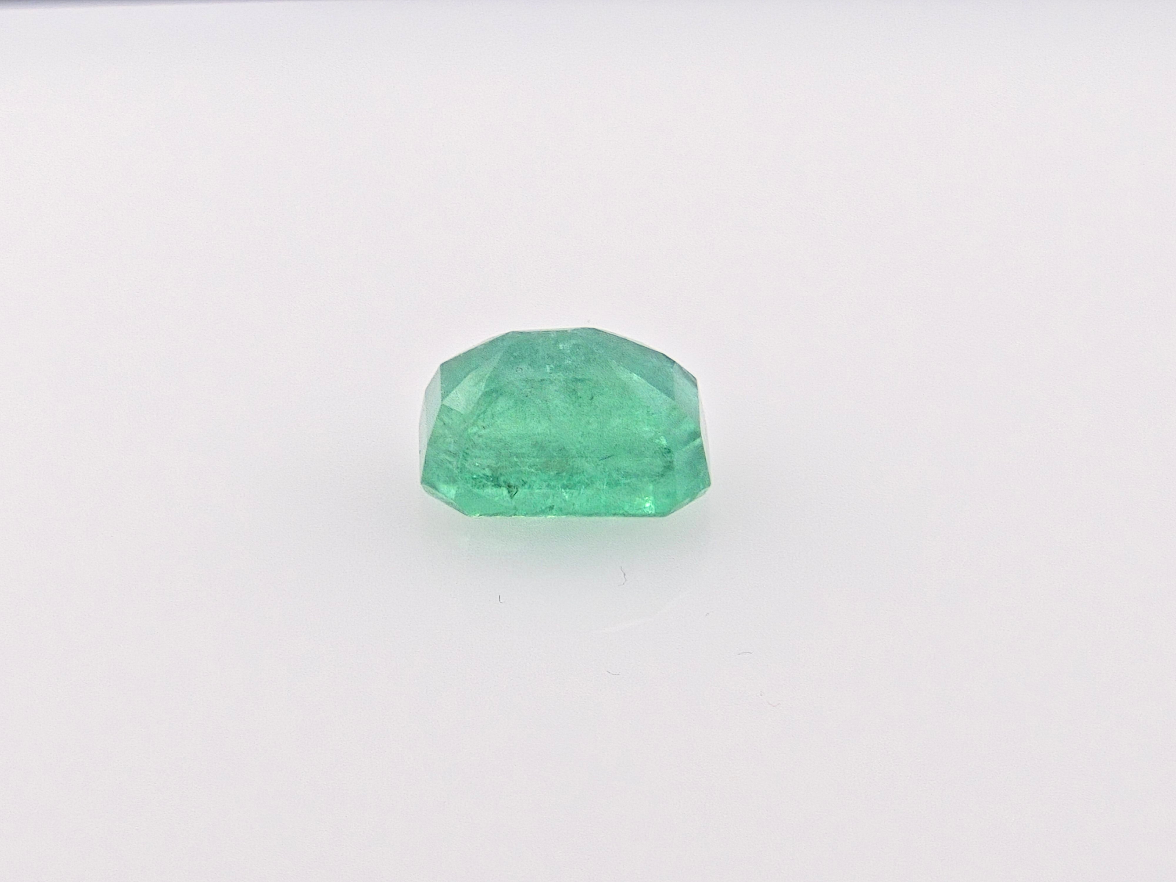 EMERALD-  5.35 Carats