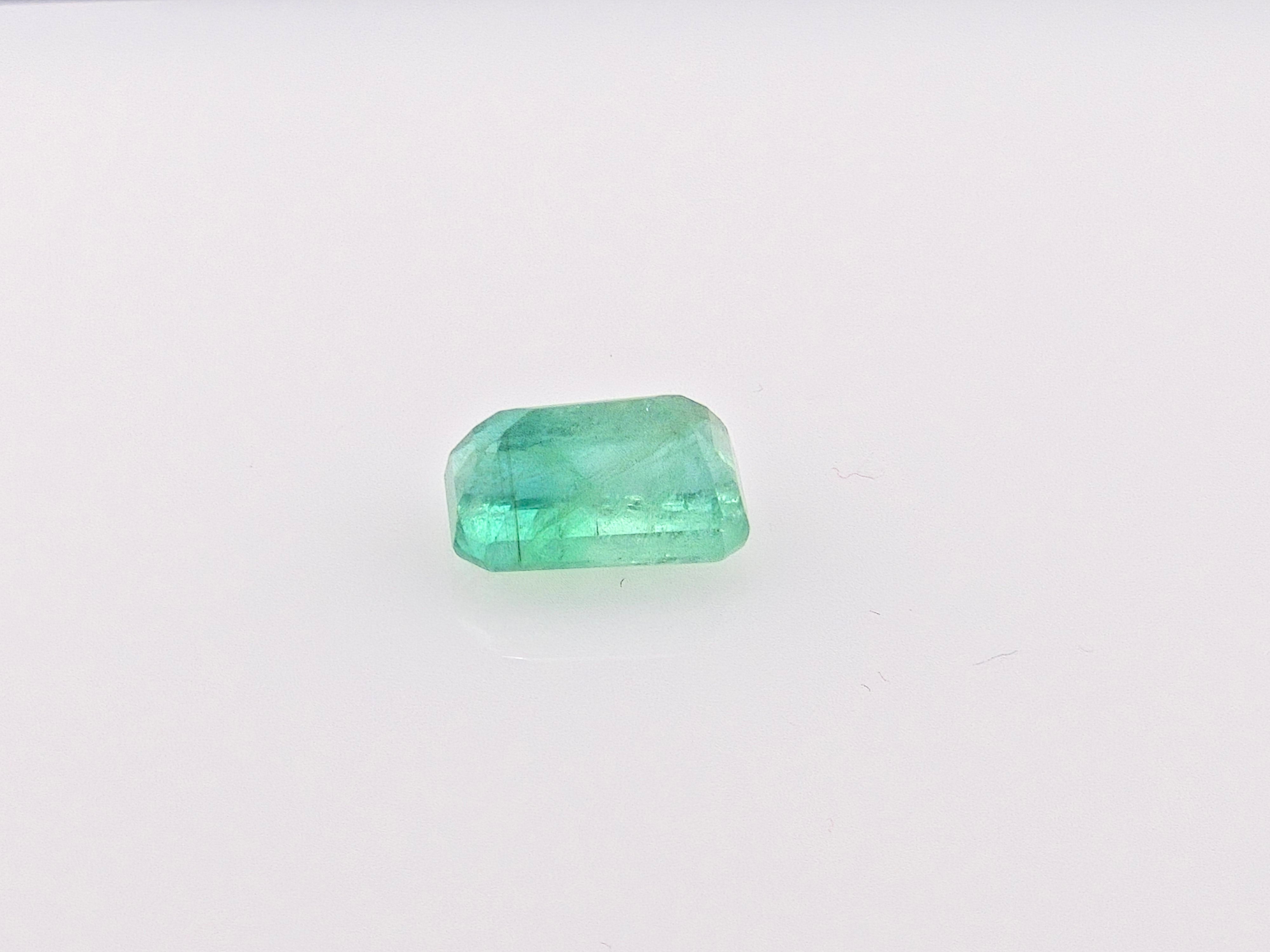 EMERALD- 3.27 Carats