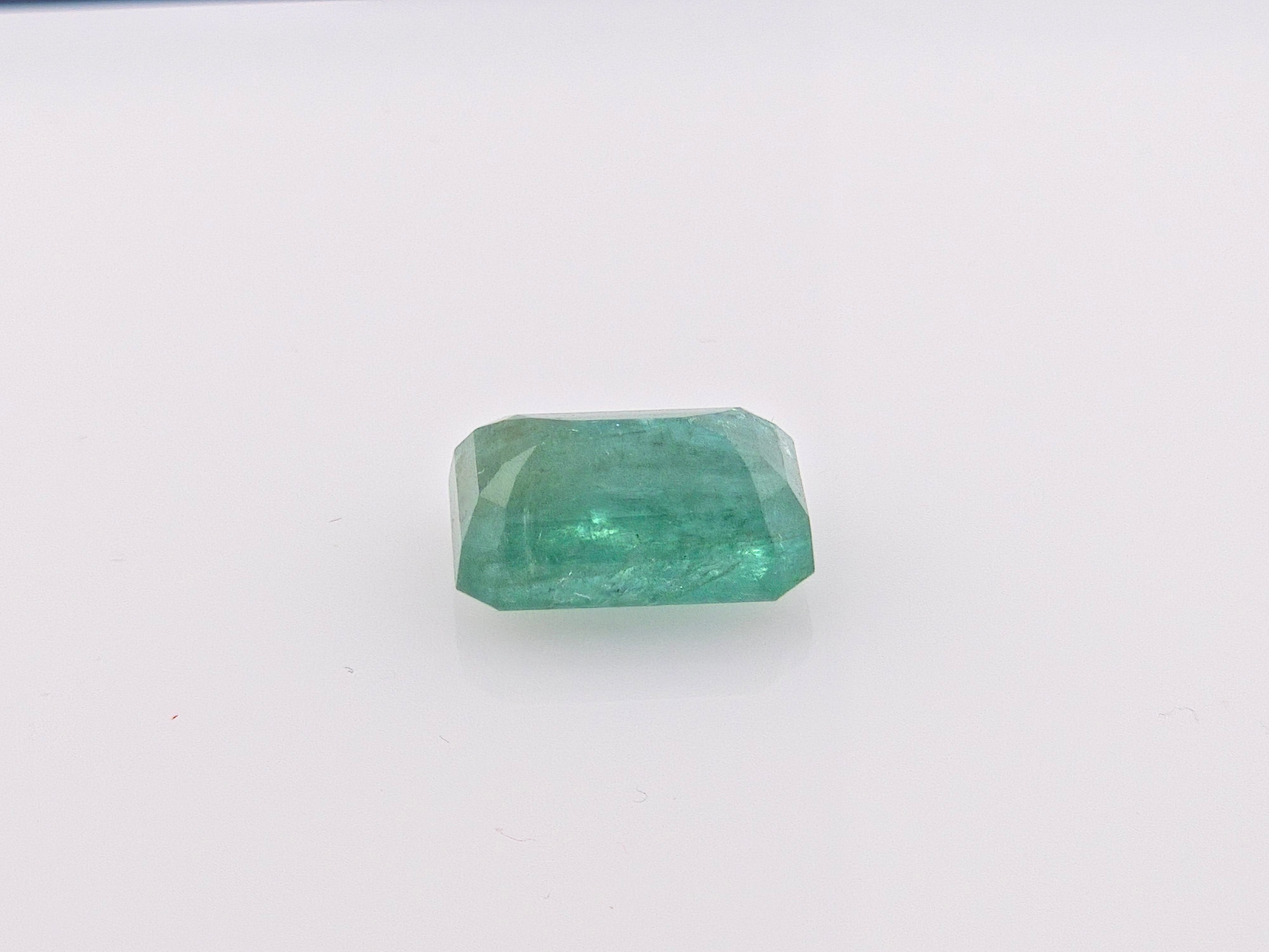 EMERALD-   7.05 Carats