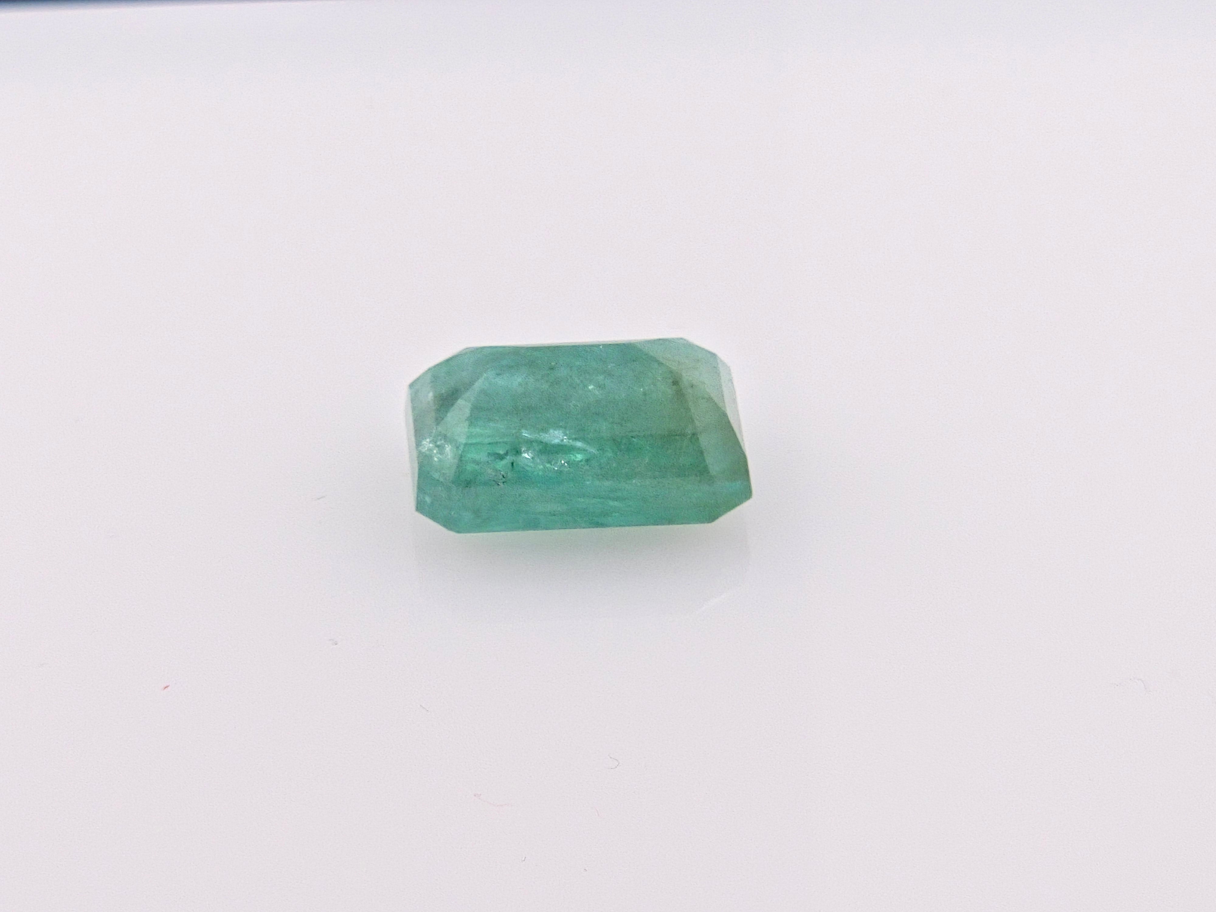 EMERALD-   7.05 Carats