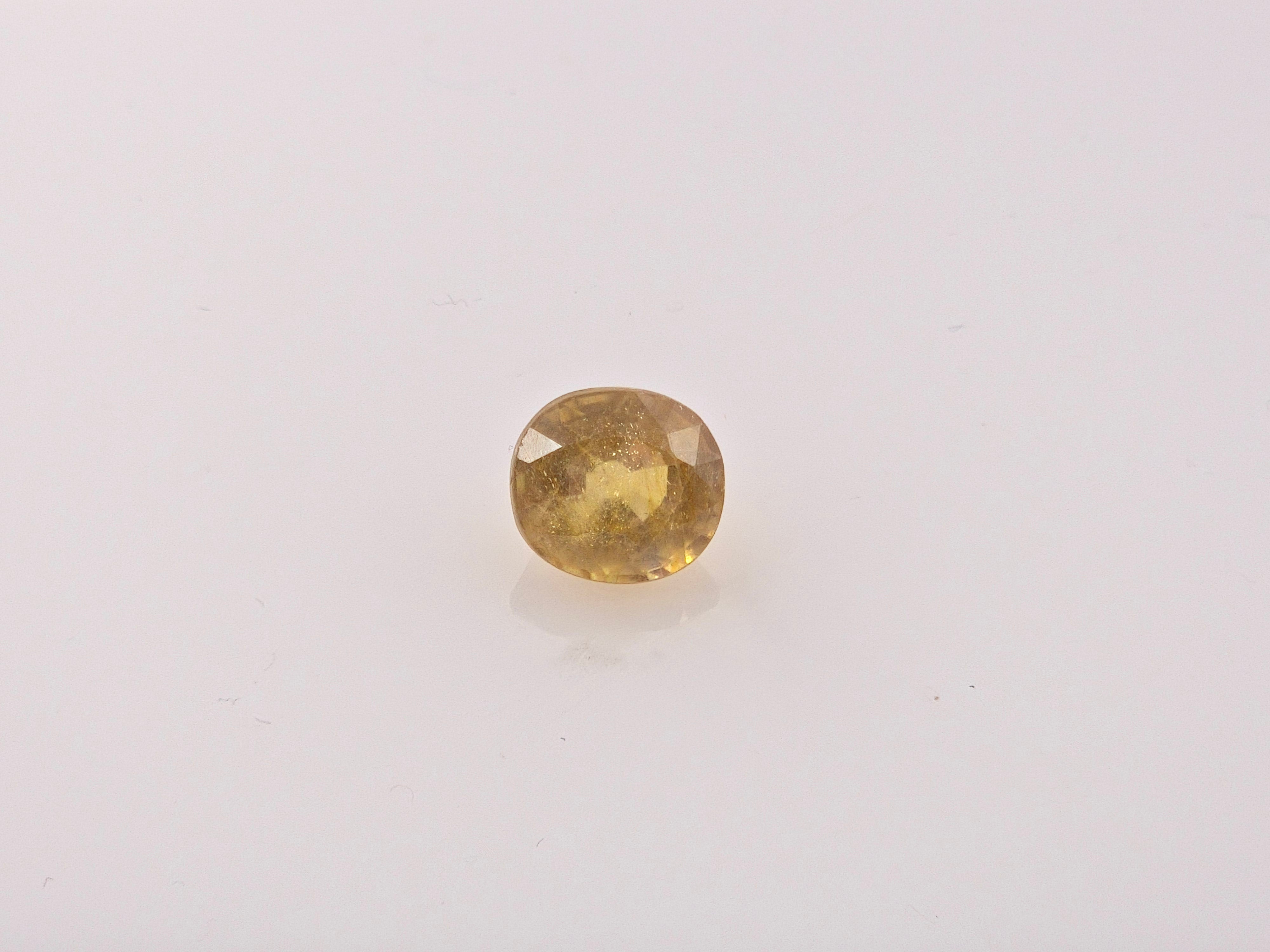 YELLOW  SAPPHIRE - 5.84 Carats