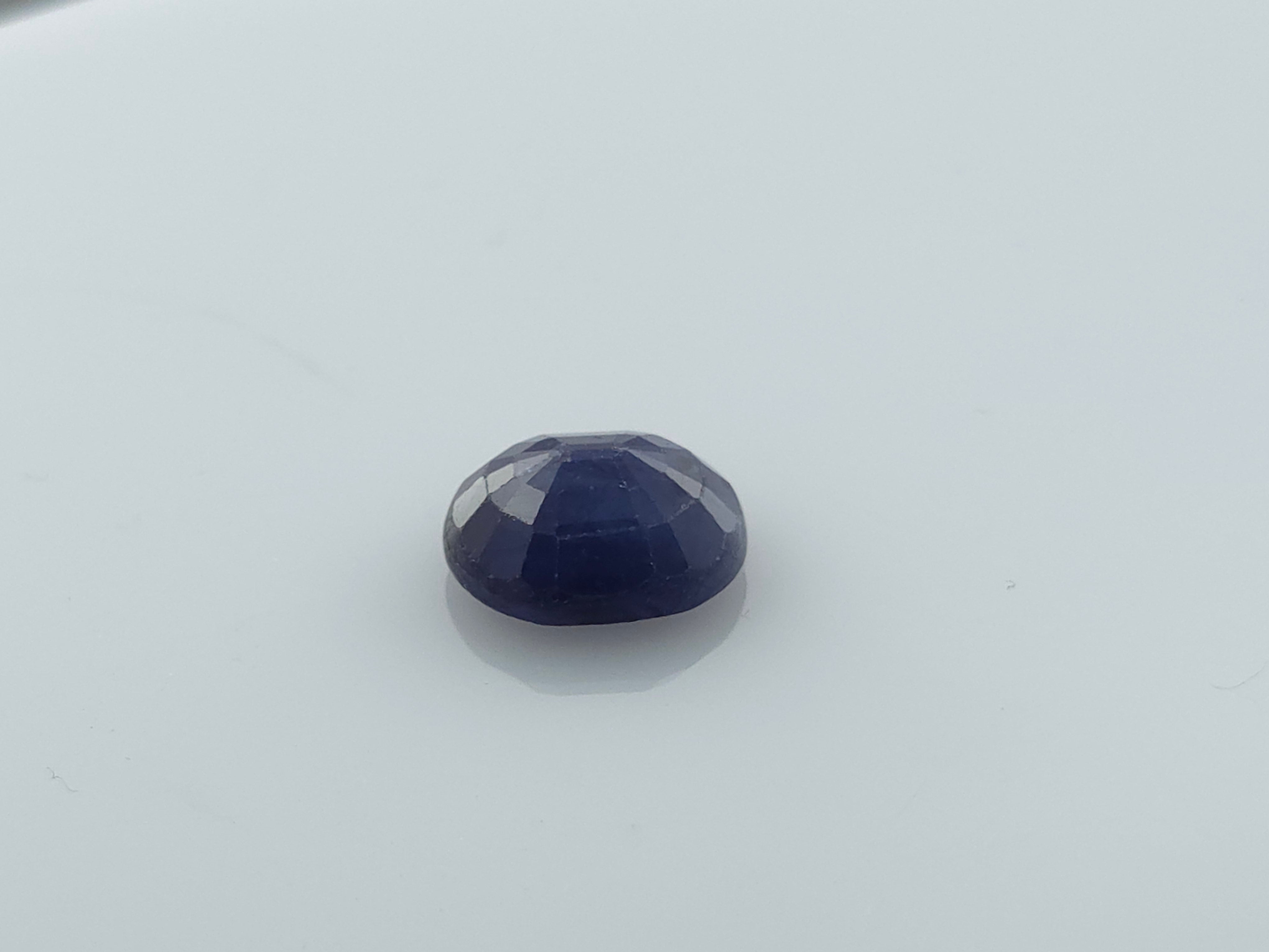 BLUE SAPPHIRE - 5.84 CARATS