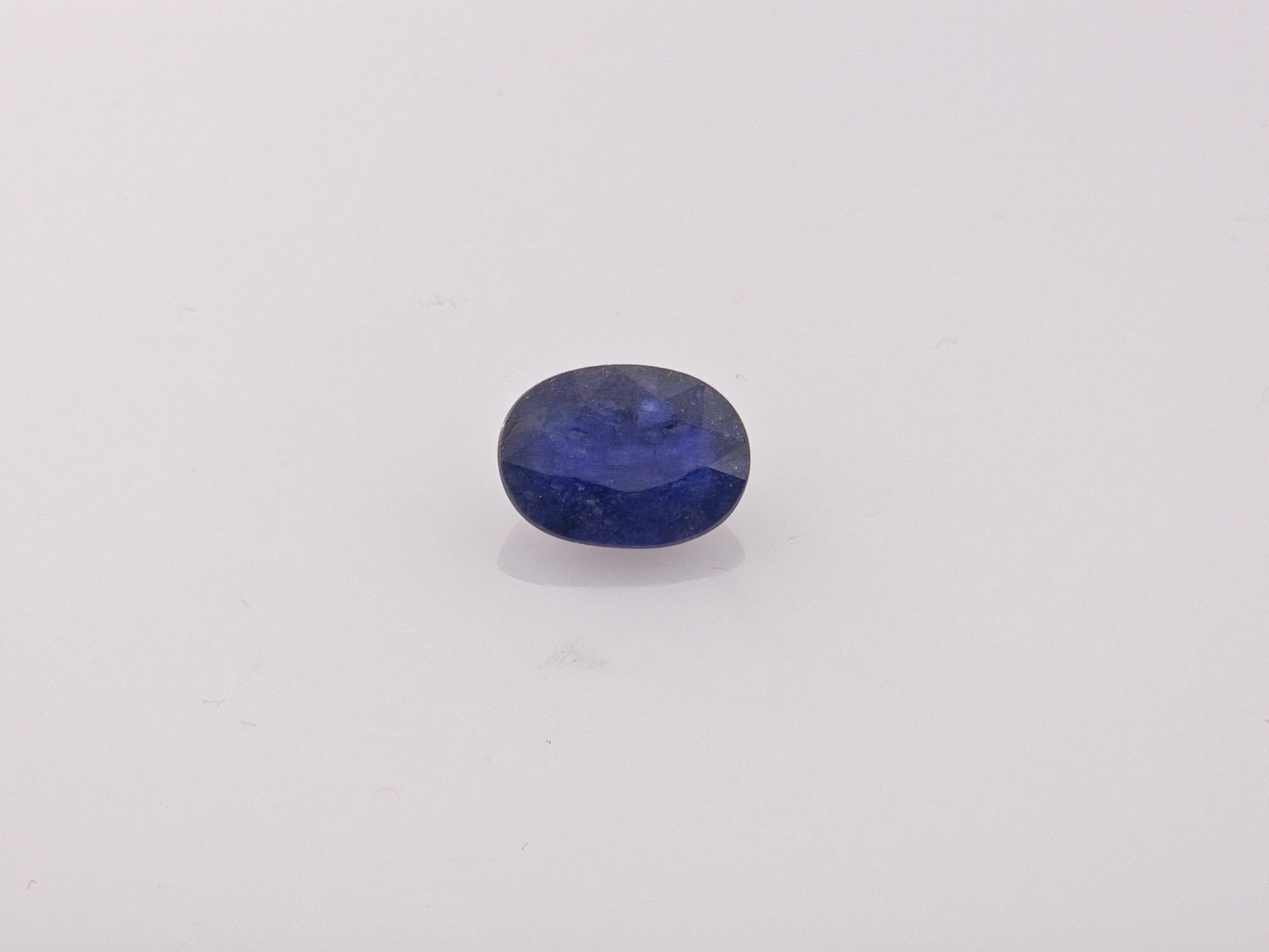 BLUE SAPPHIRE - 5.02 Carats