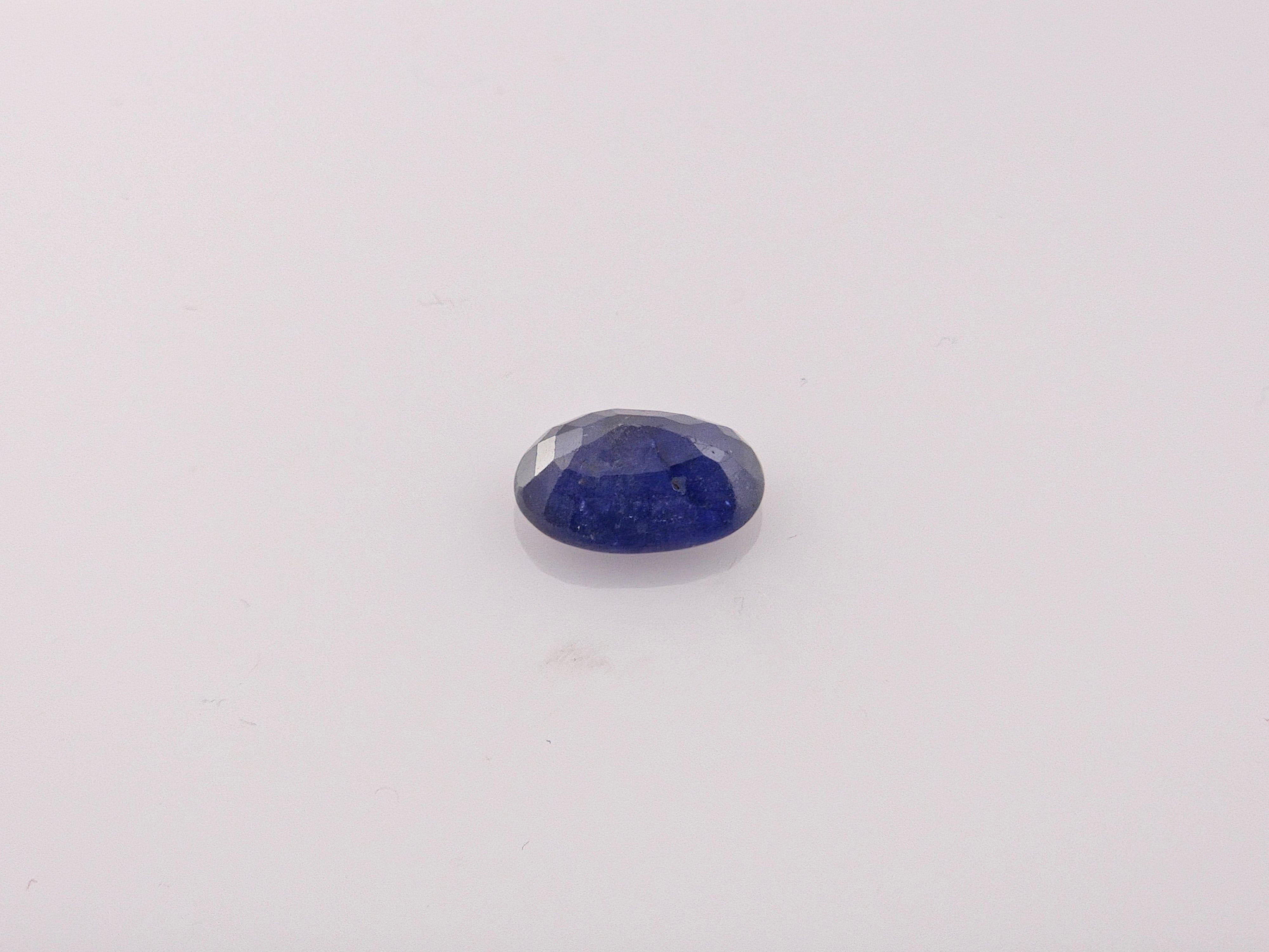 BLUE SAPPHIRE - 5.02 Carats