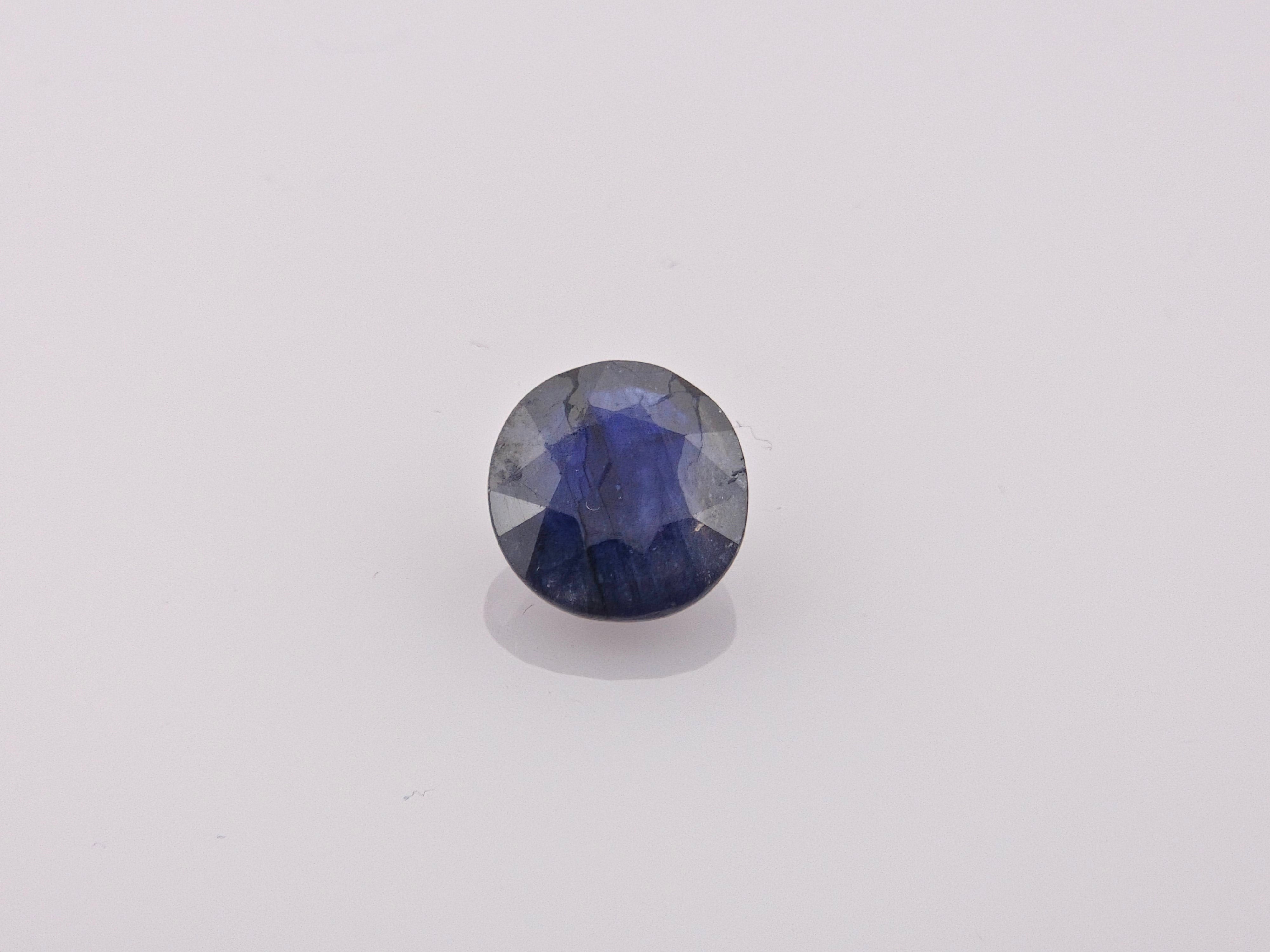 BLUE SAPPHIRE - 5.76 Carats