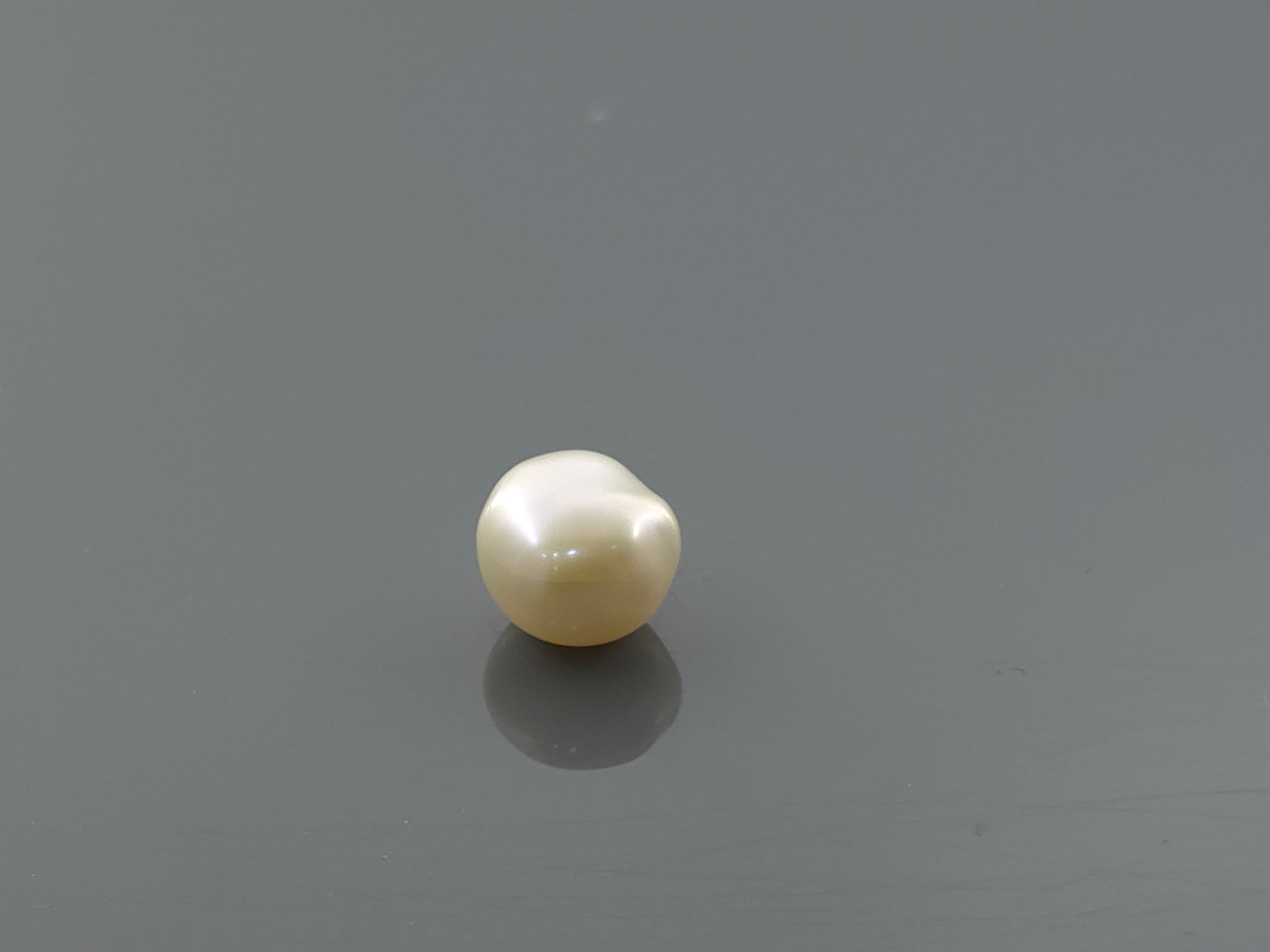 PEARL - 2.57 CARATS