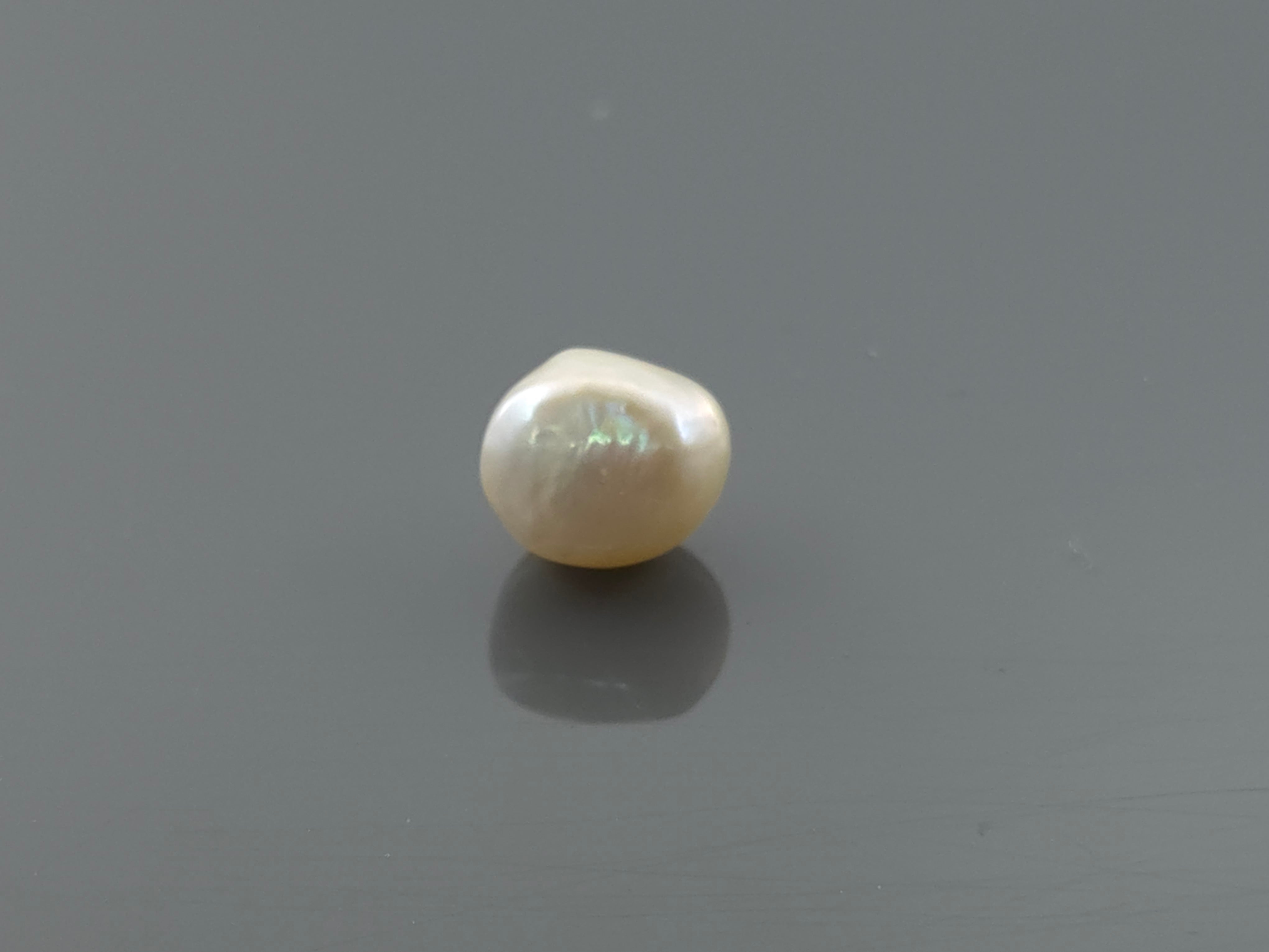 PEARL - 4.62 CARATS