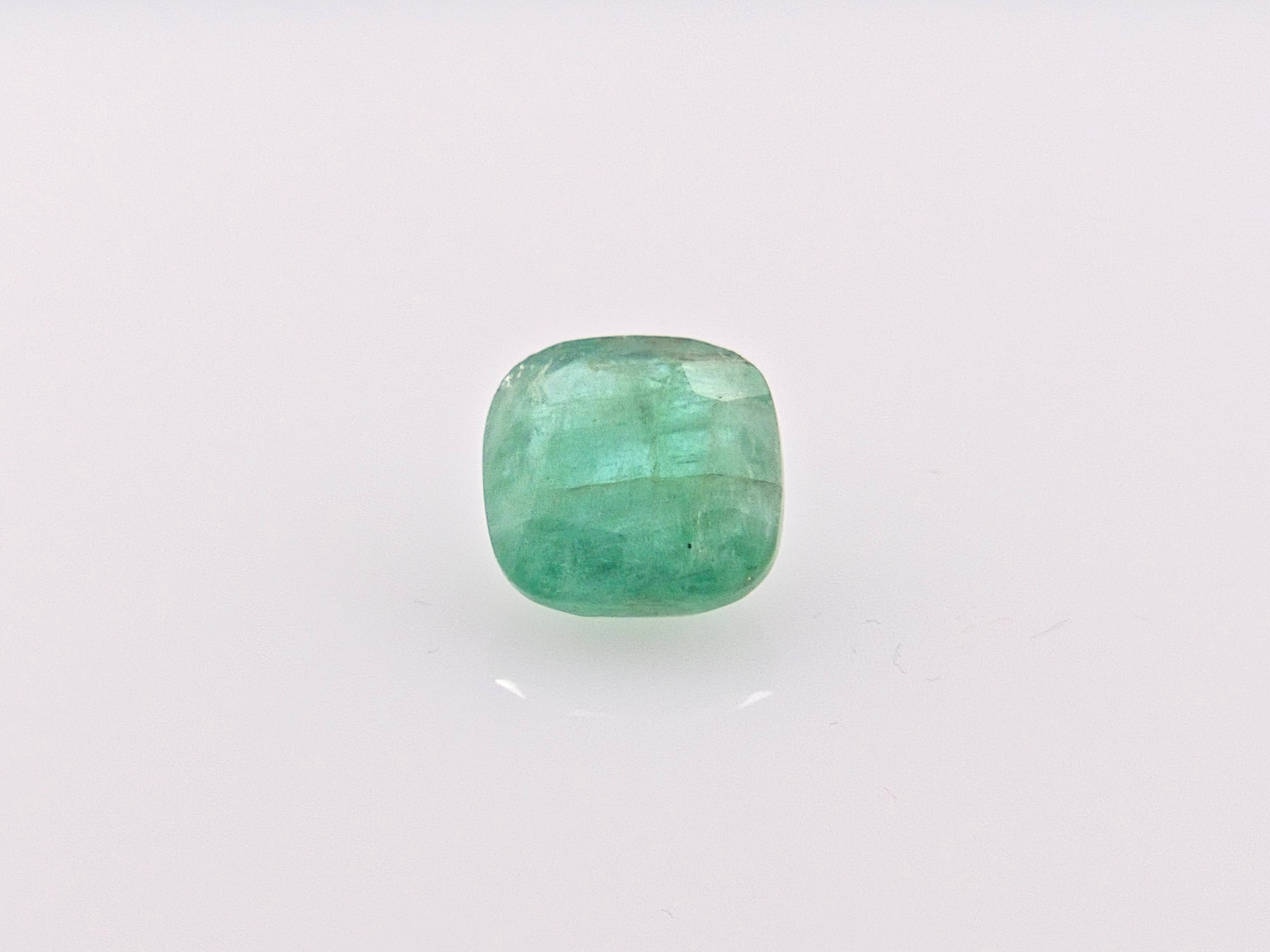 EMERALD-  4.77 Carats