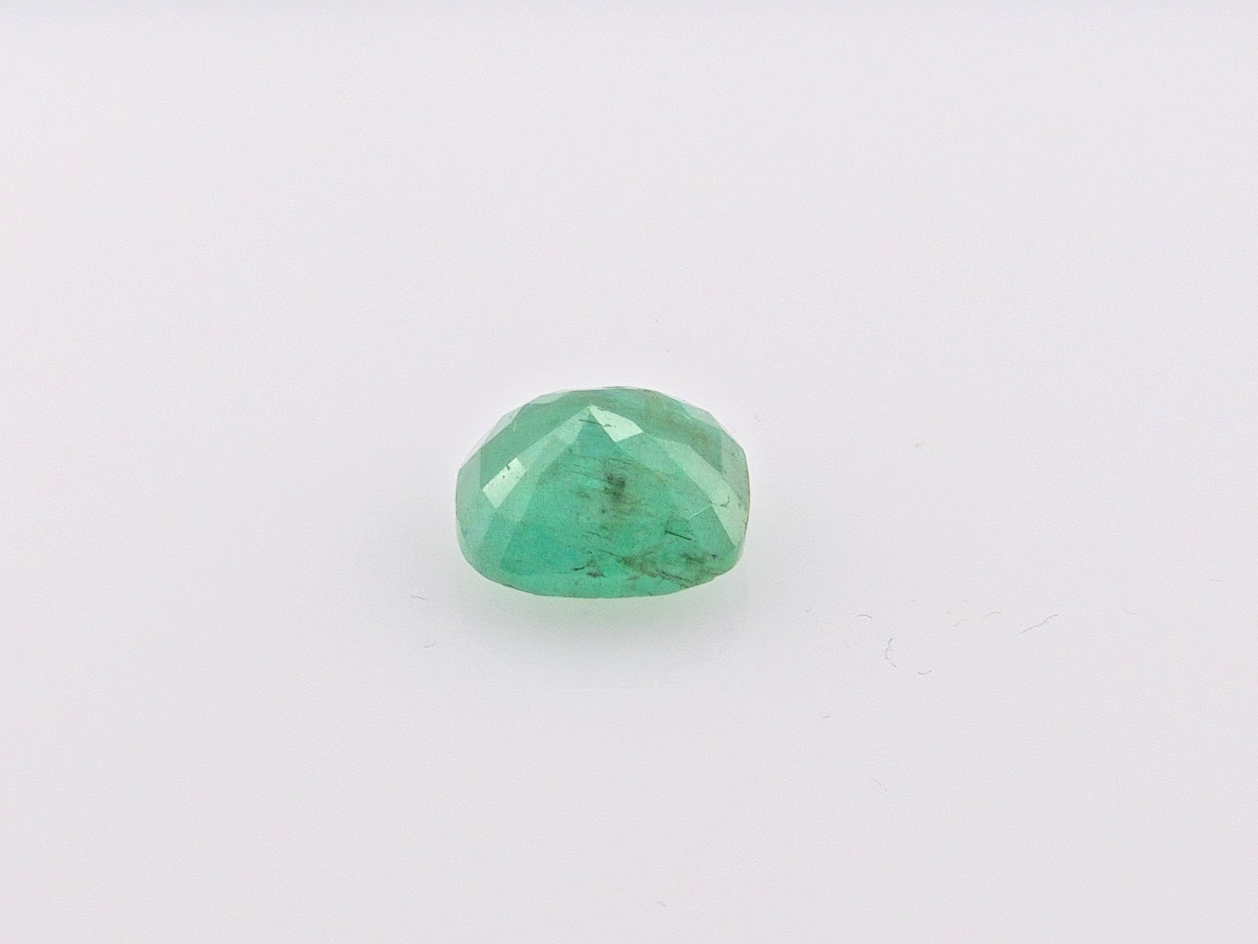 EMERALD-  4.77 Carats