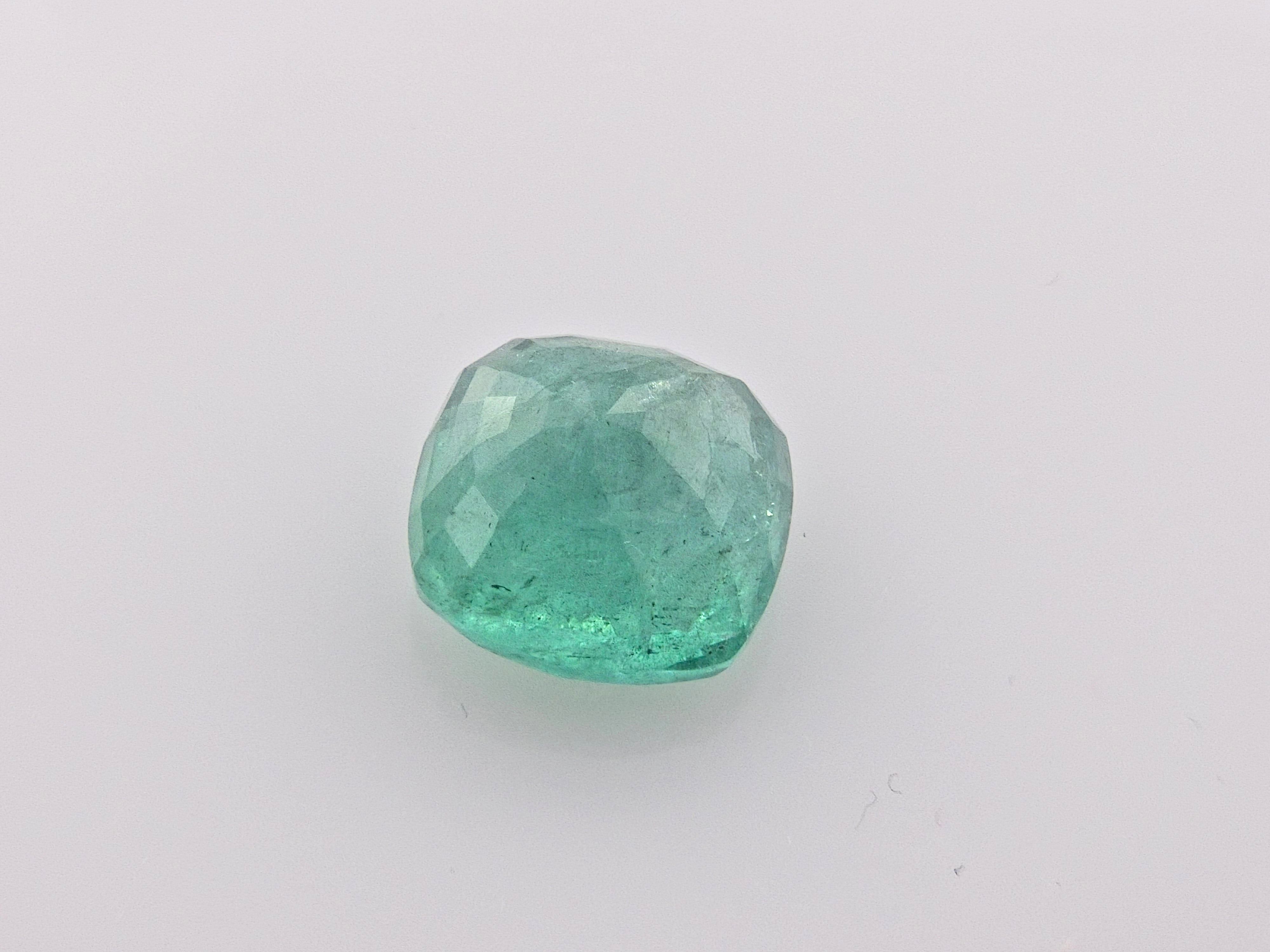EMERALD - 8.01 Carats