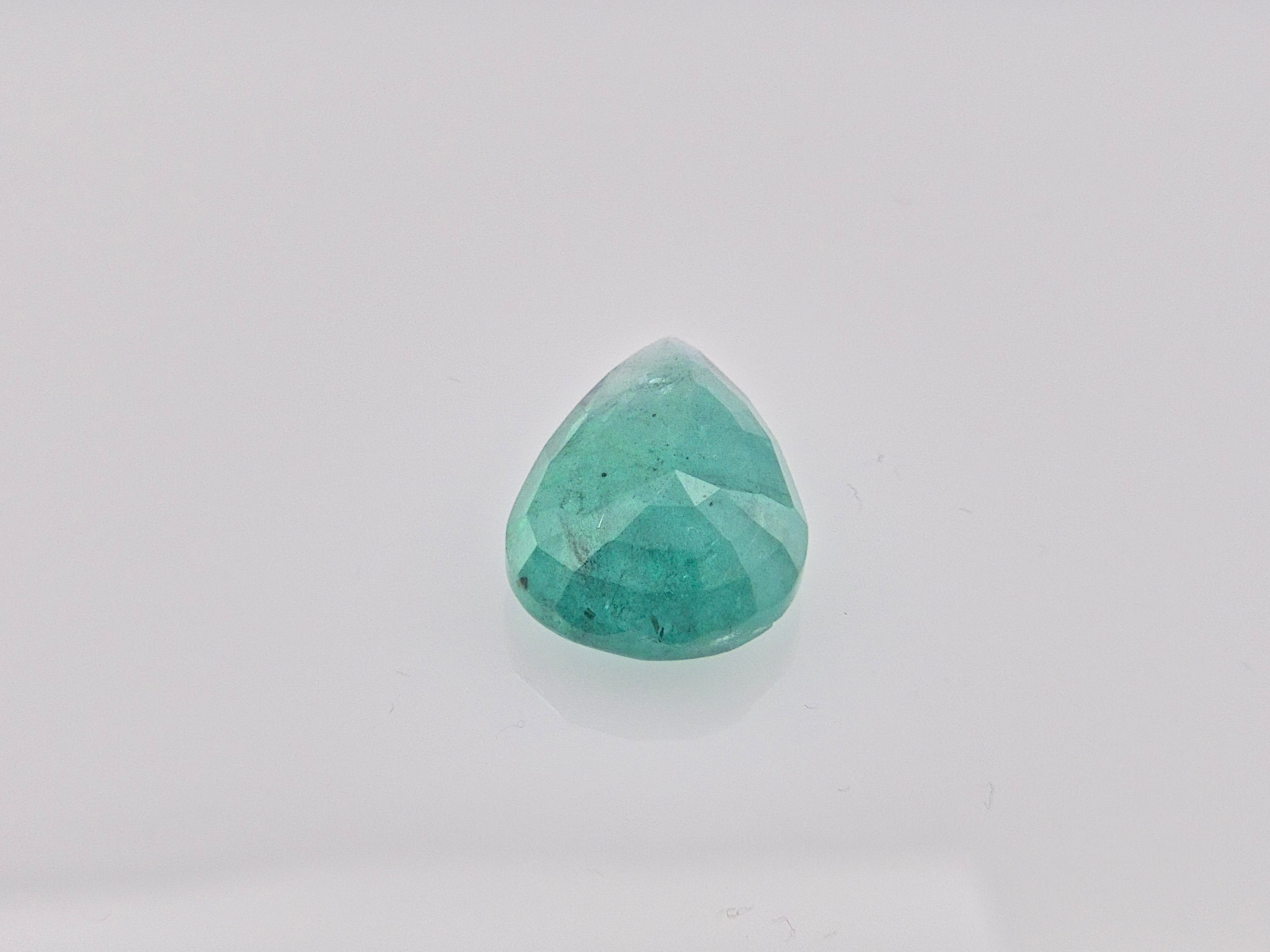 EMERALD - 8.14 Carats
