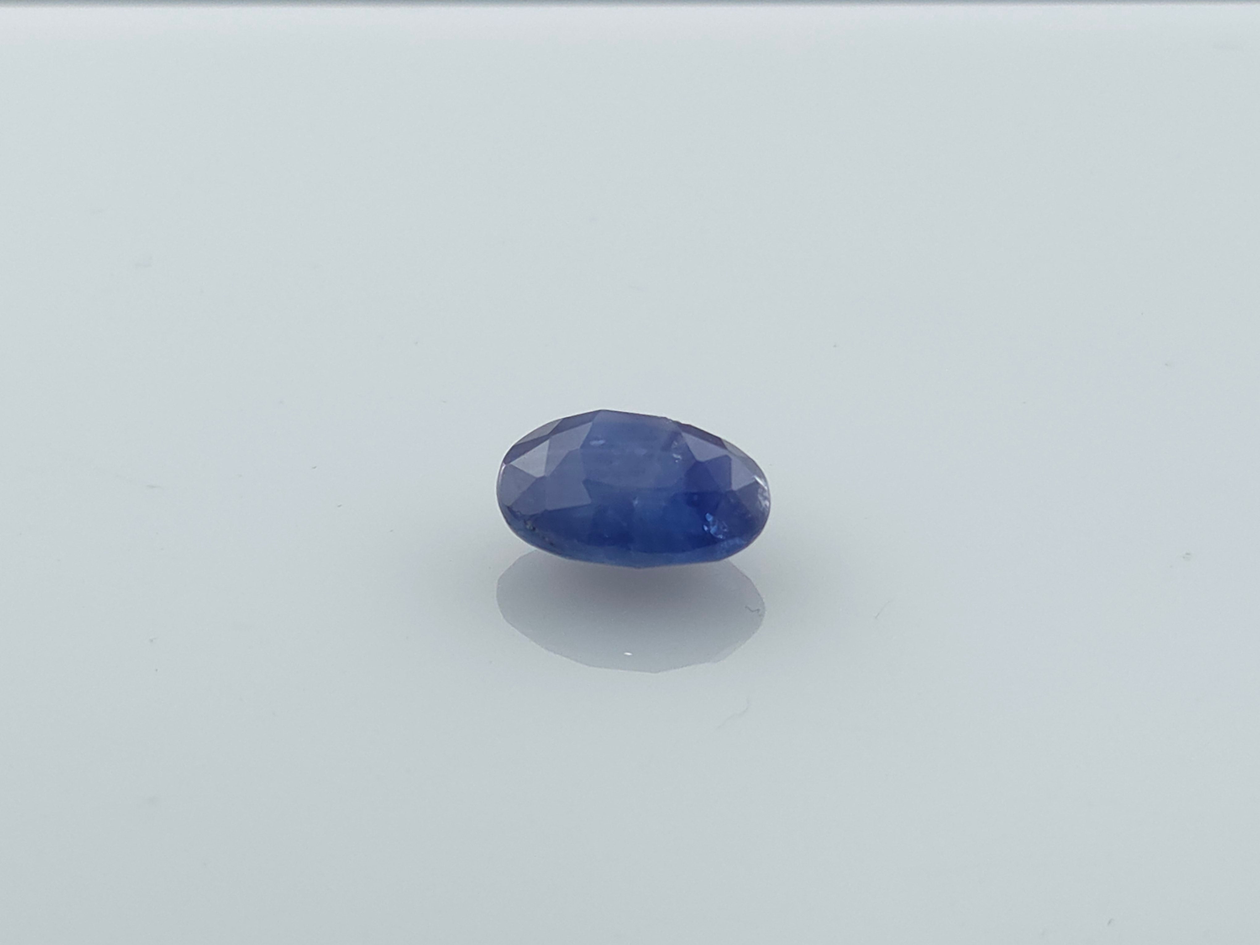 BLUE SAPPHIRE - 4.29 CARATS