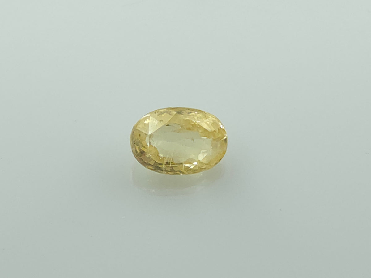 YELLOW SAPPHIRE - 6.93 CARATS