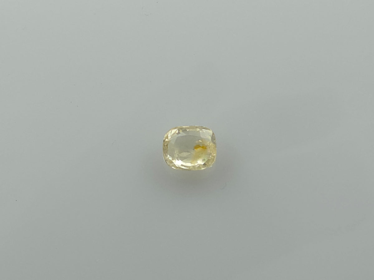 YELLOW SAPPHIRE - 3.03 CARATS