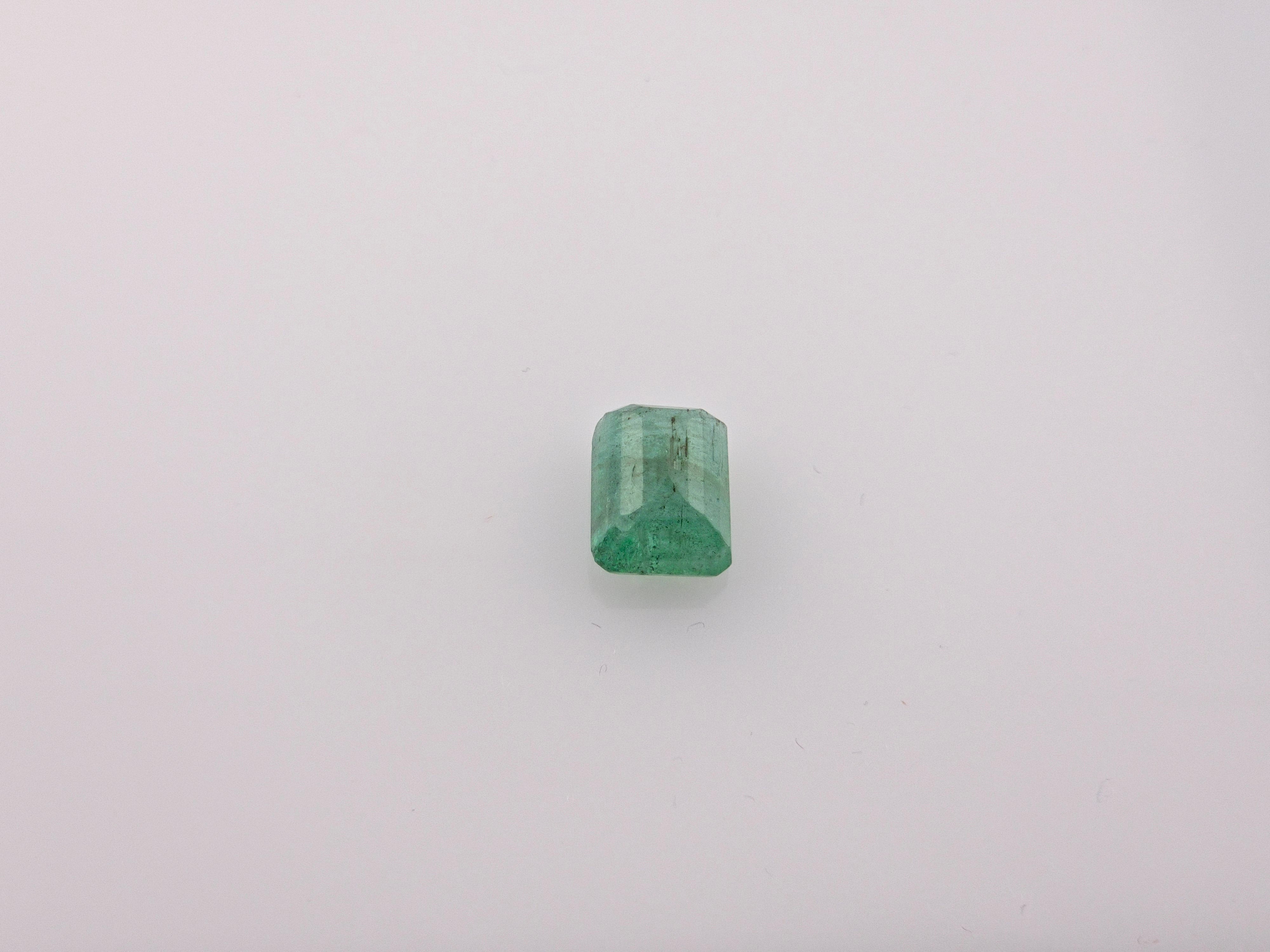 EMERALD- 3.9 Carats