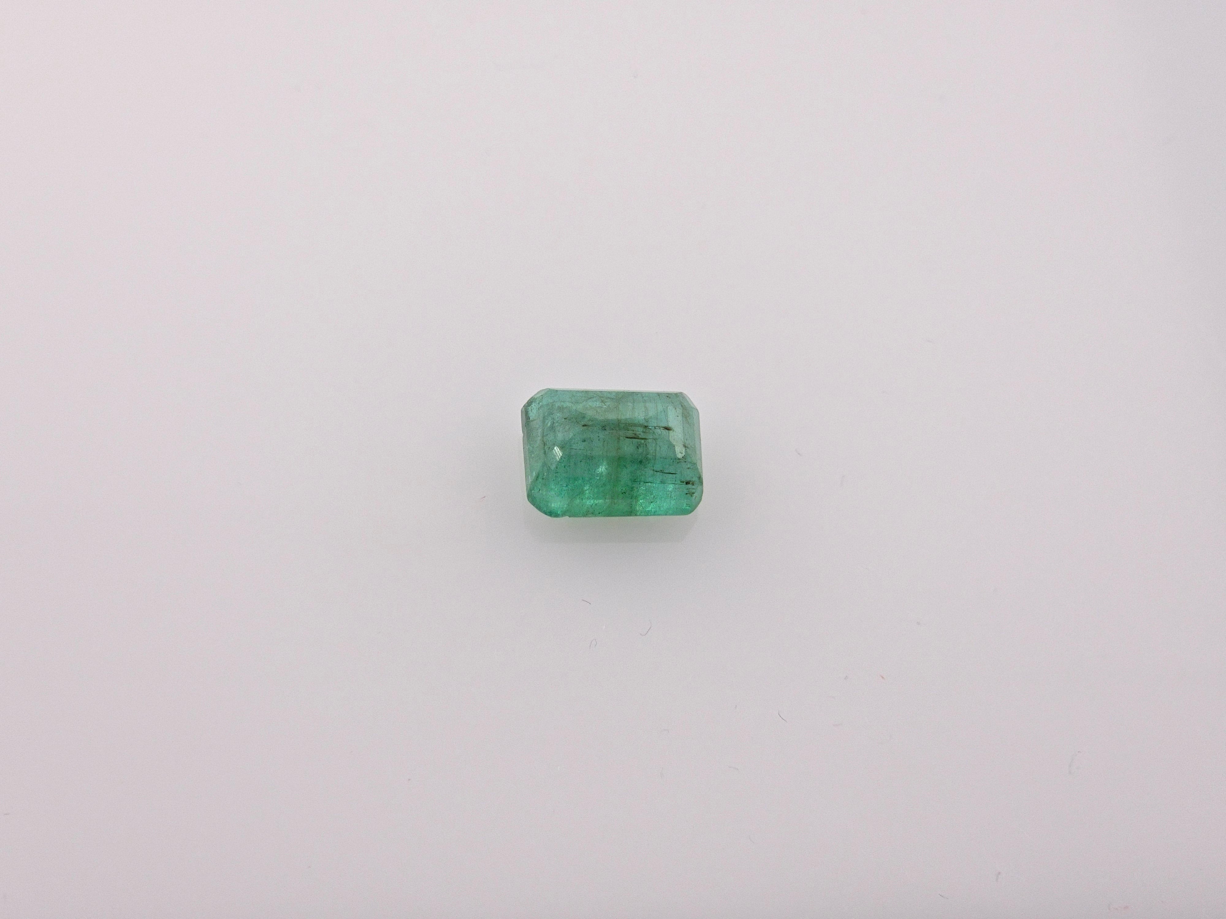 EMERALD- 3.9 Carats