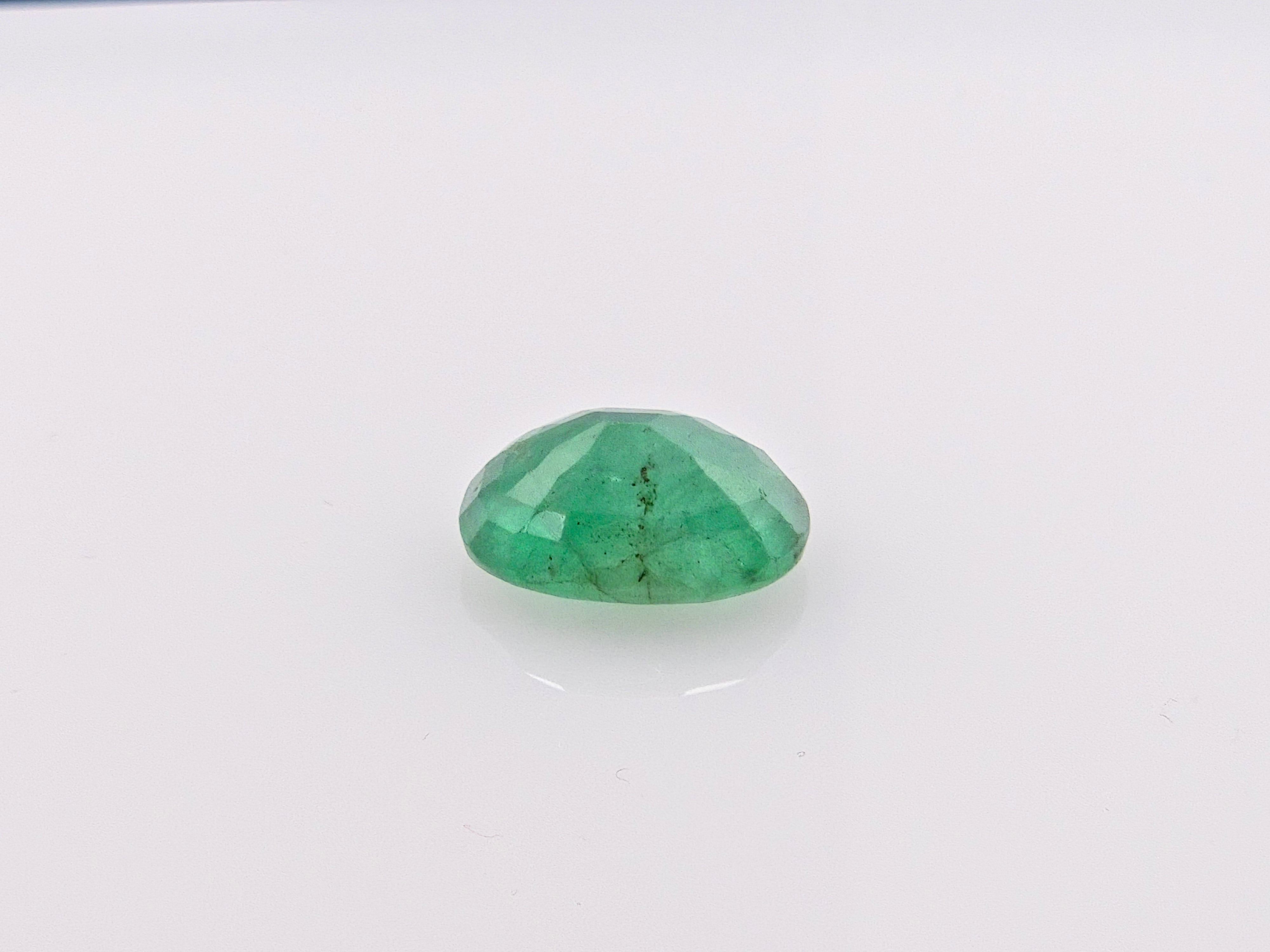 EMERALD-  5.43 Carats